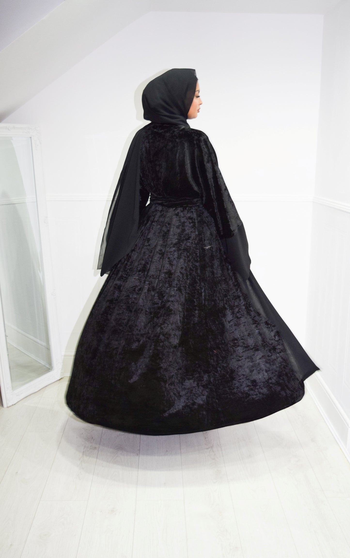 Roya Chiffon Velvet Open Flare Abaya Jacket in Black