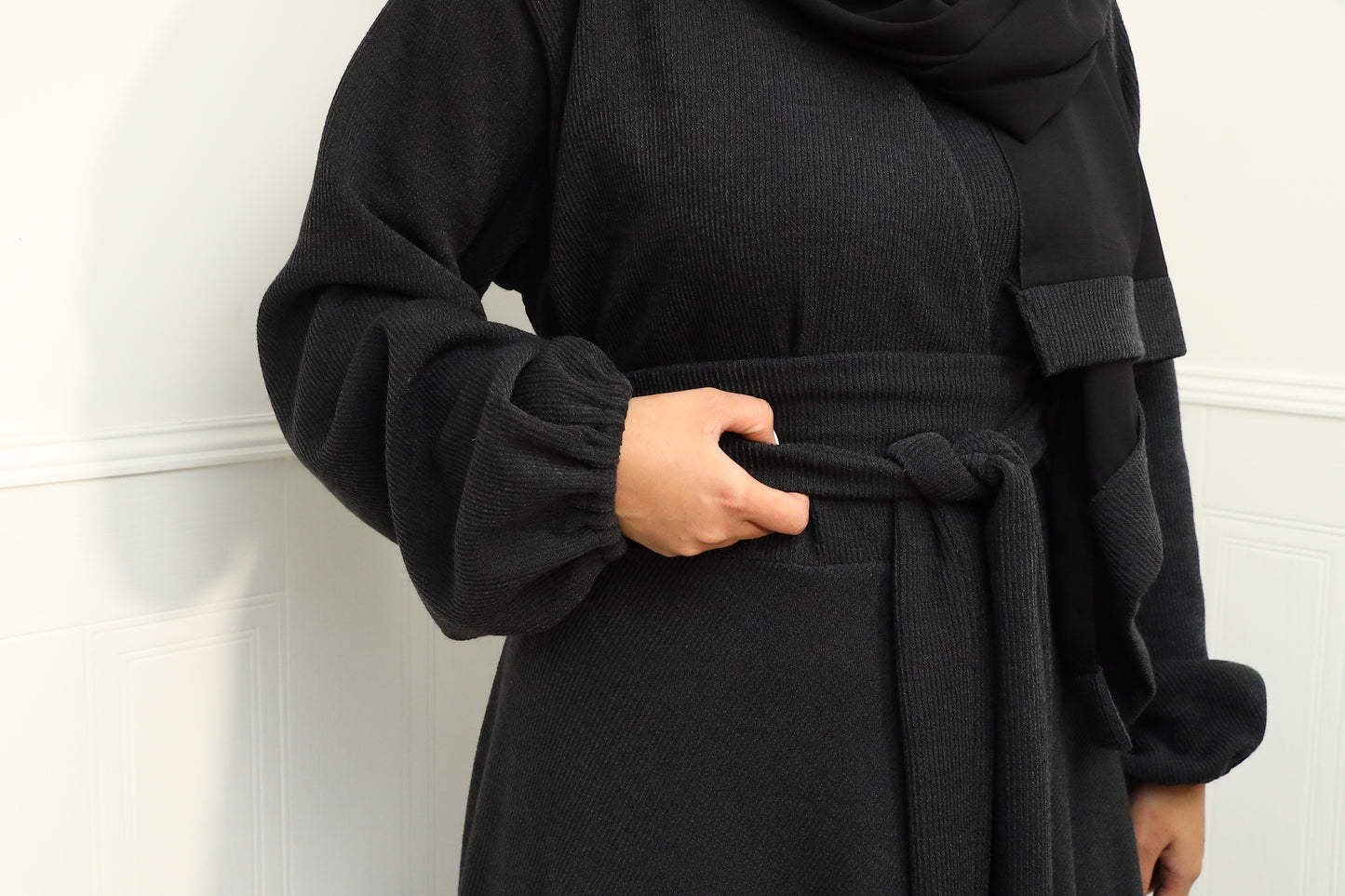 Amal Abaya knit Jersey : Black Ribbed