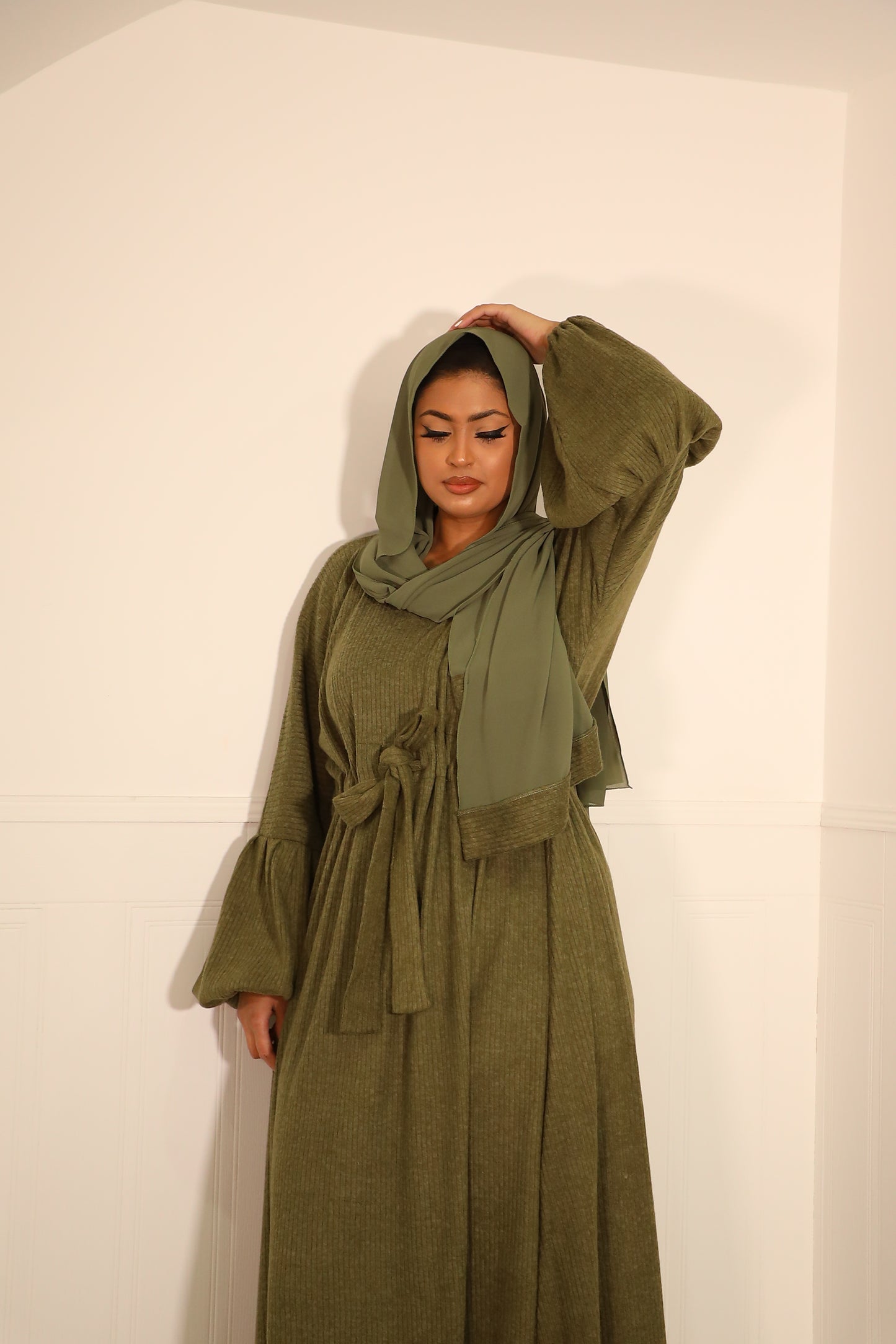 Baria Bubble Sleeve Abaya Jersey knit: Olive Green