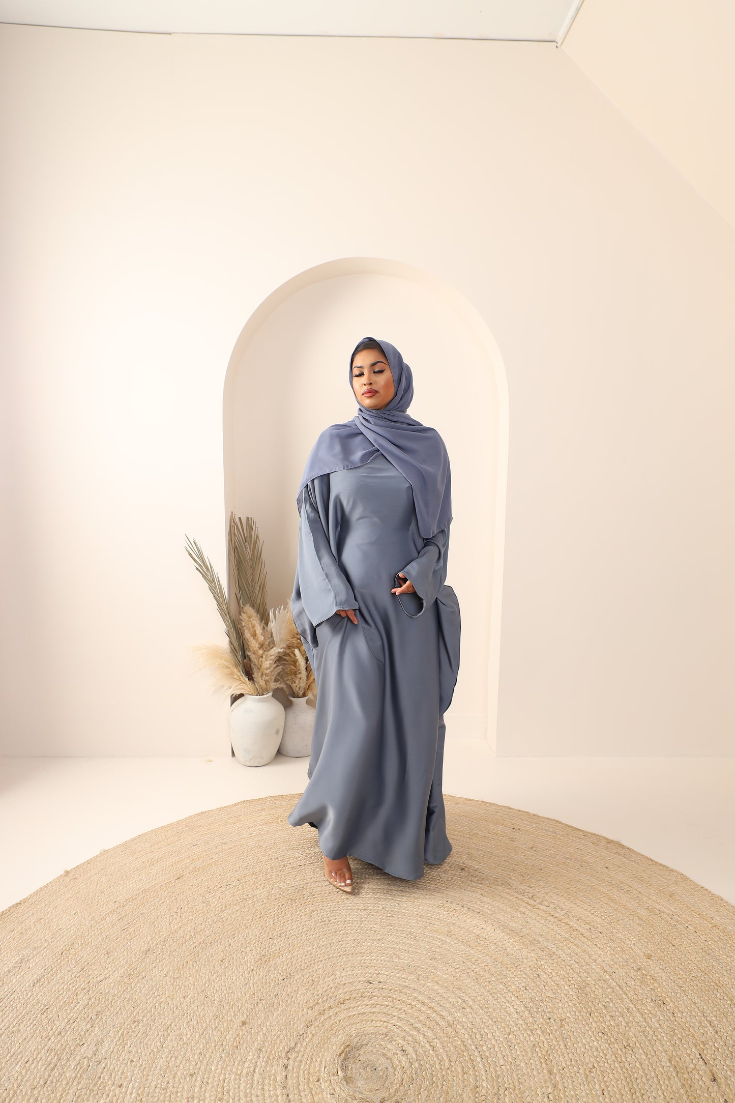 Ines Farasha Abaya in Fine Crinkle Steel Grey