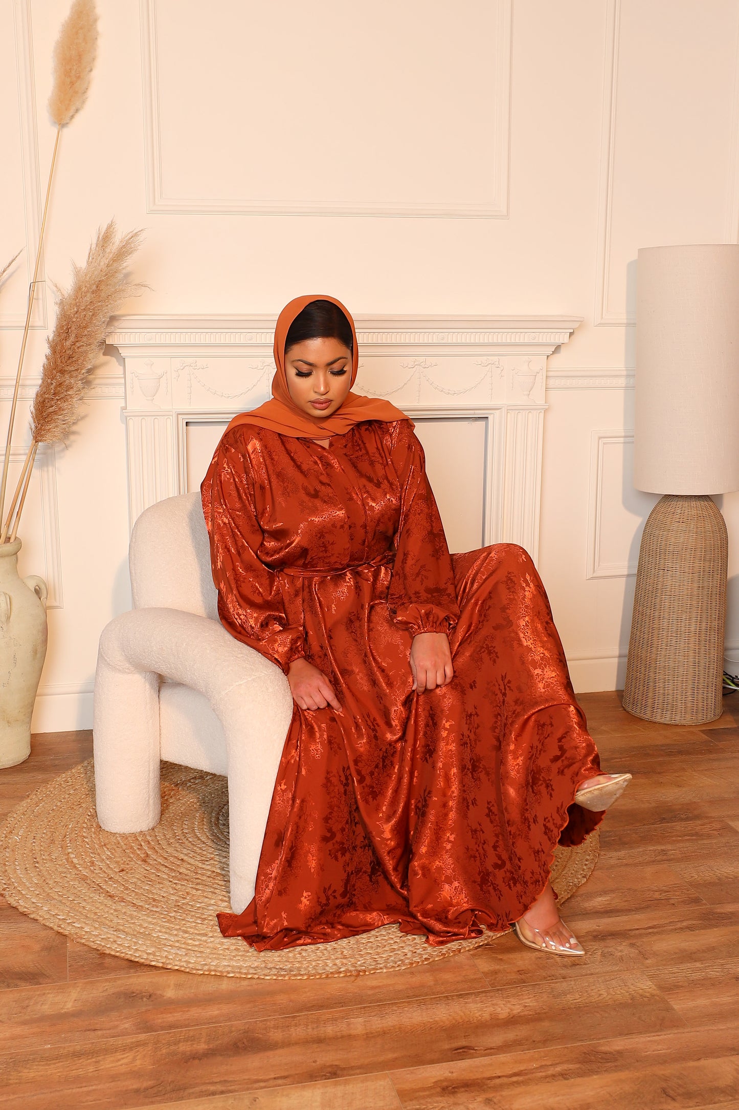 Ainaz Abaya in a jacquard Rust
