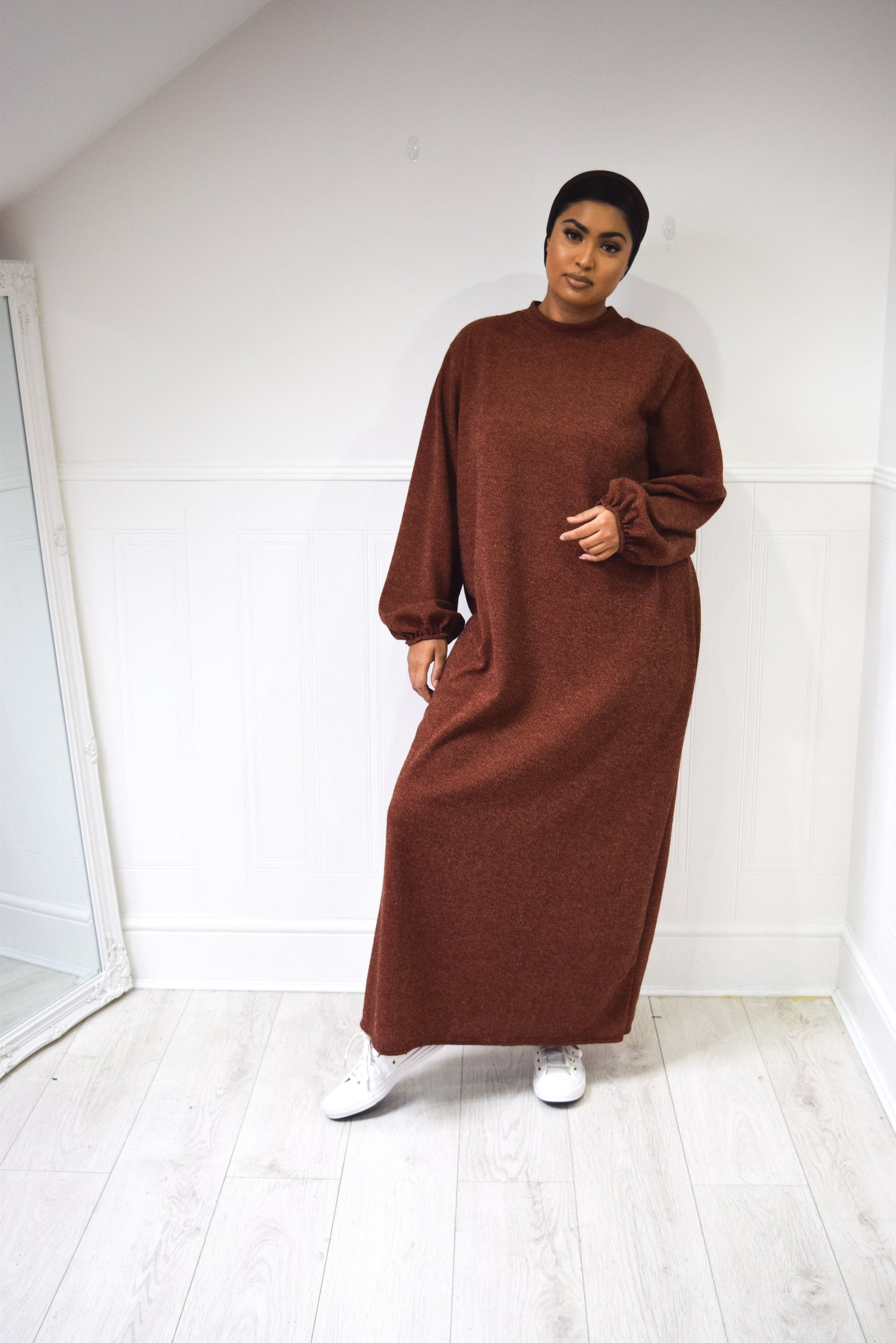 Chenille Velvet A-line abaya Rust Brown