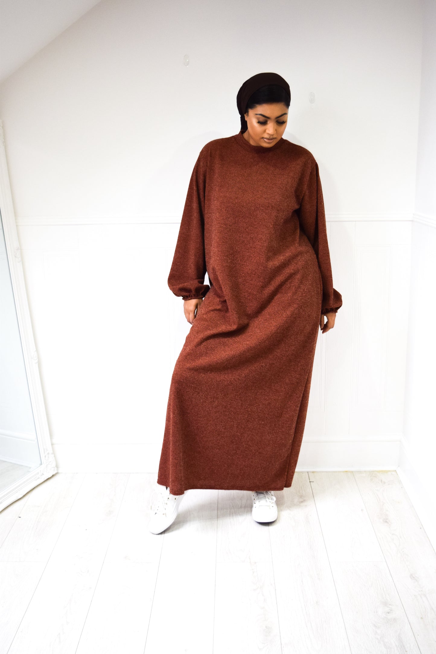 Chenille Velvet A-line abaya Rust Brown