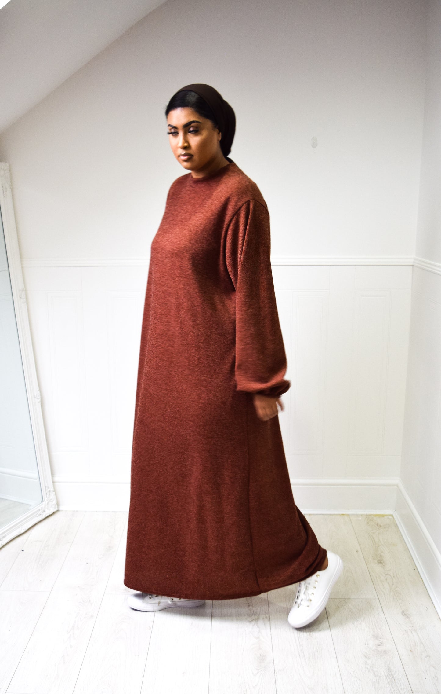 Chenille Velvet A-line abaya Rust Brown