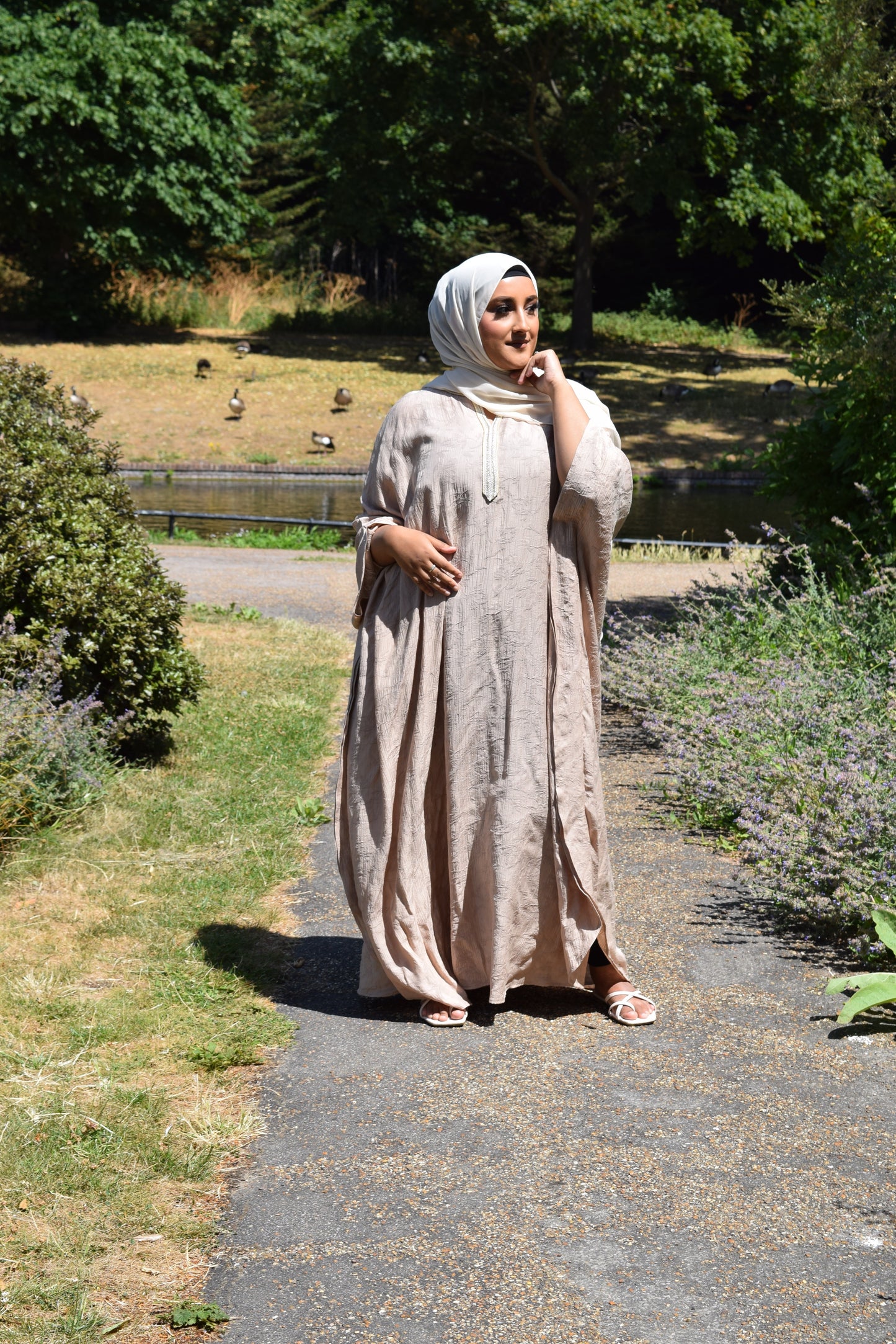 Crinkle Jacquard Farasha Abaya in Latte Beige