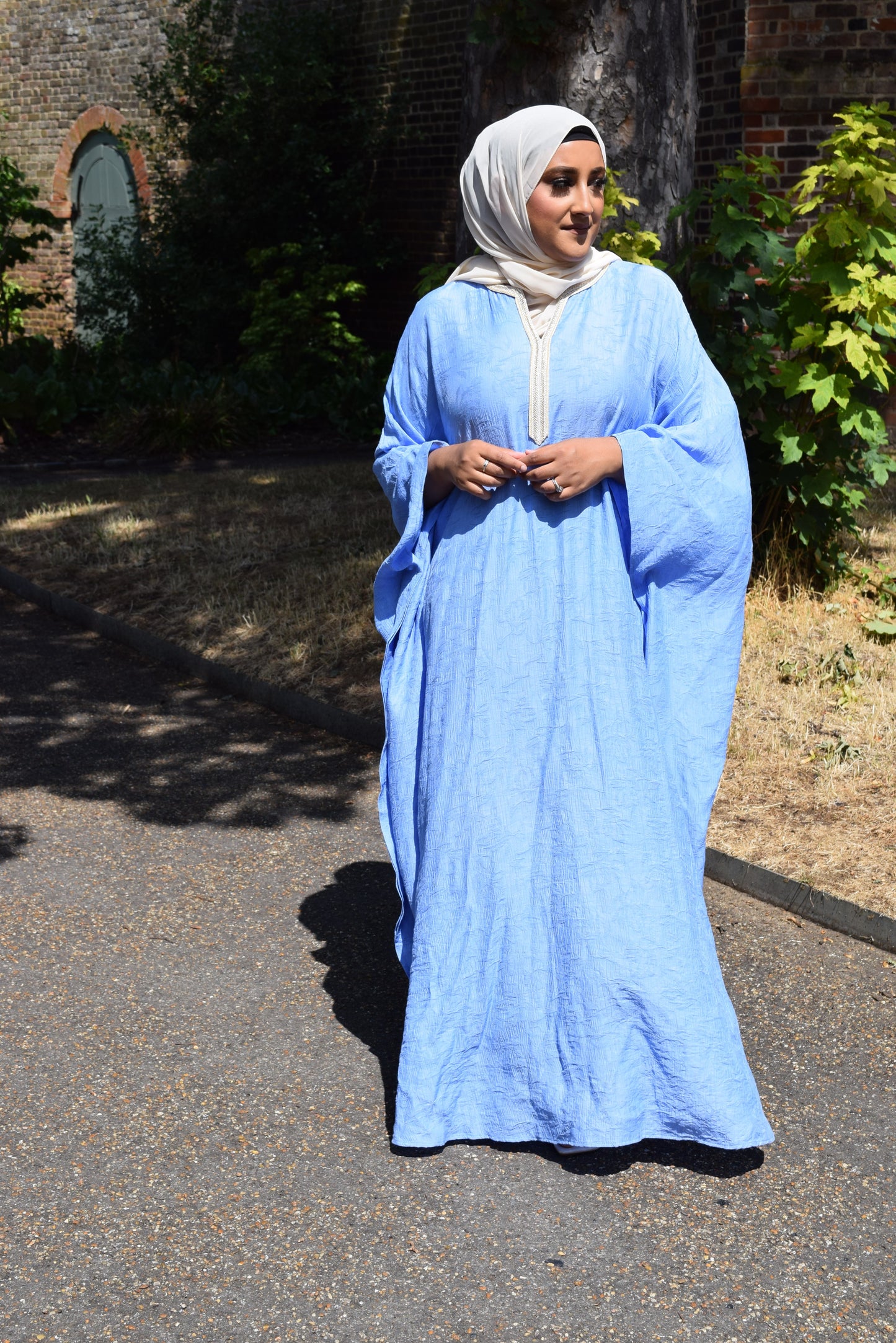 Crinkle Jacquard Farasha Abaya in Pale Denim Blue