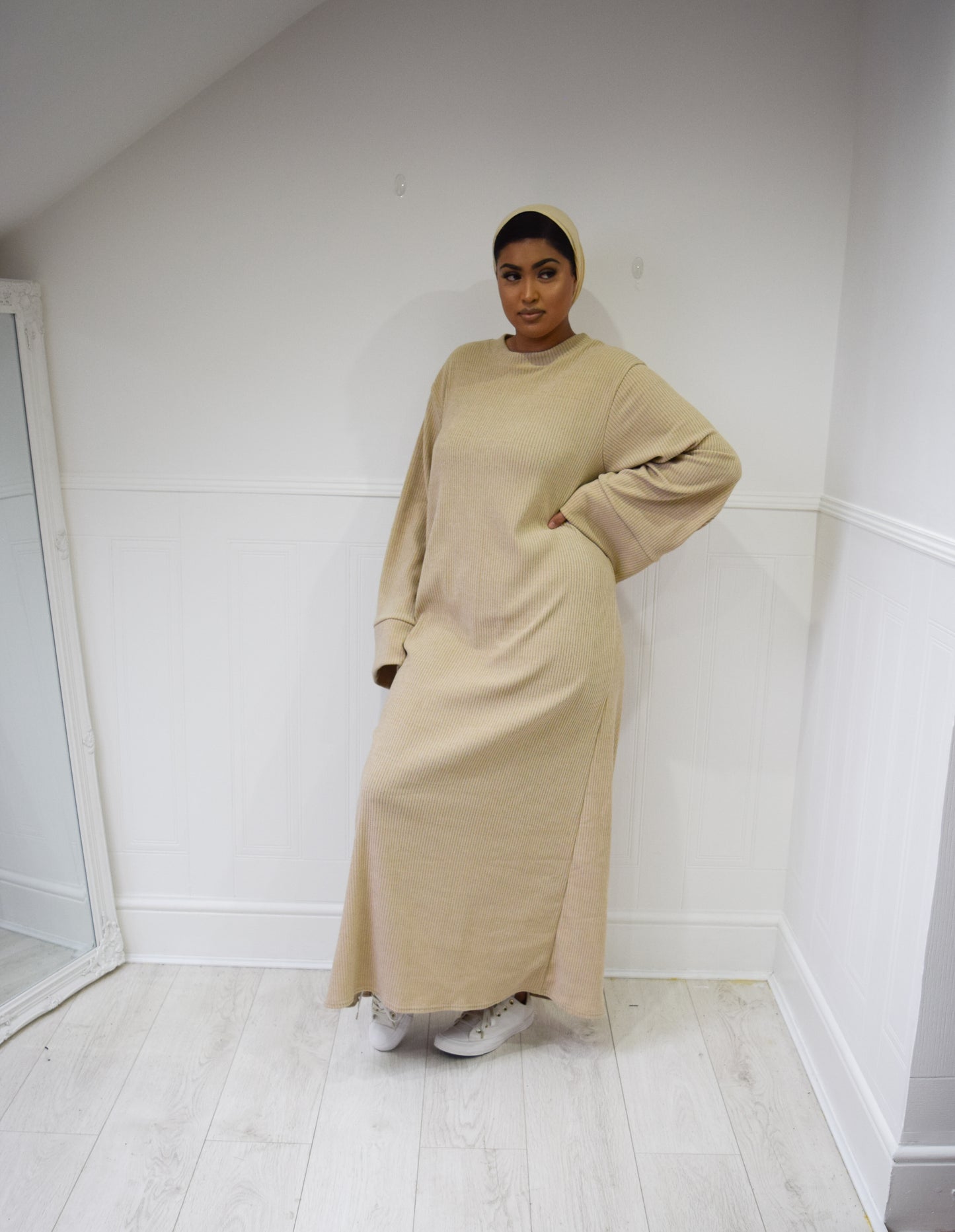 Corduroy Velvet wide sleeve abaya Wheat