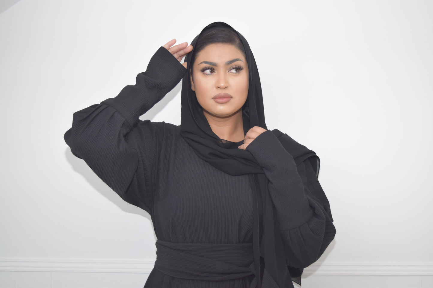 Ava Puff Sleeve textured Abaya in Black