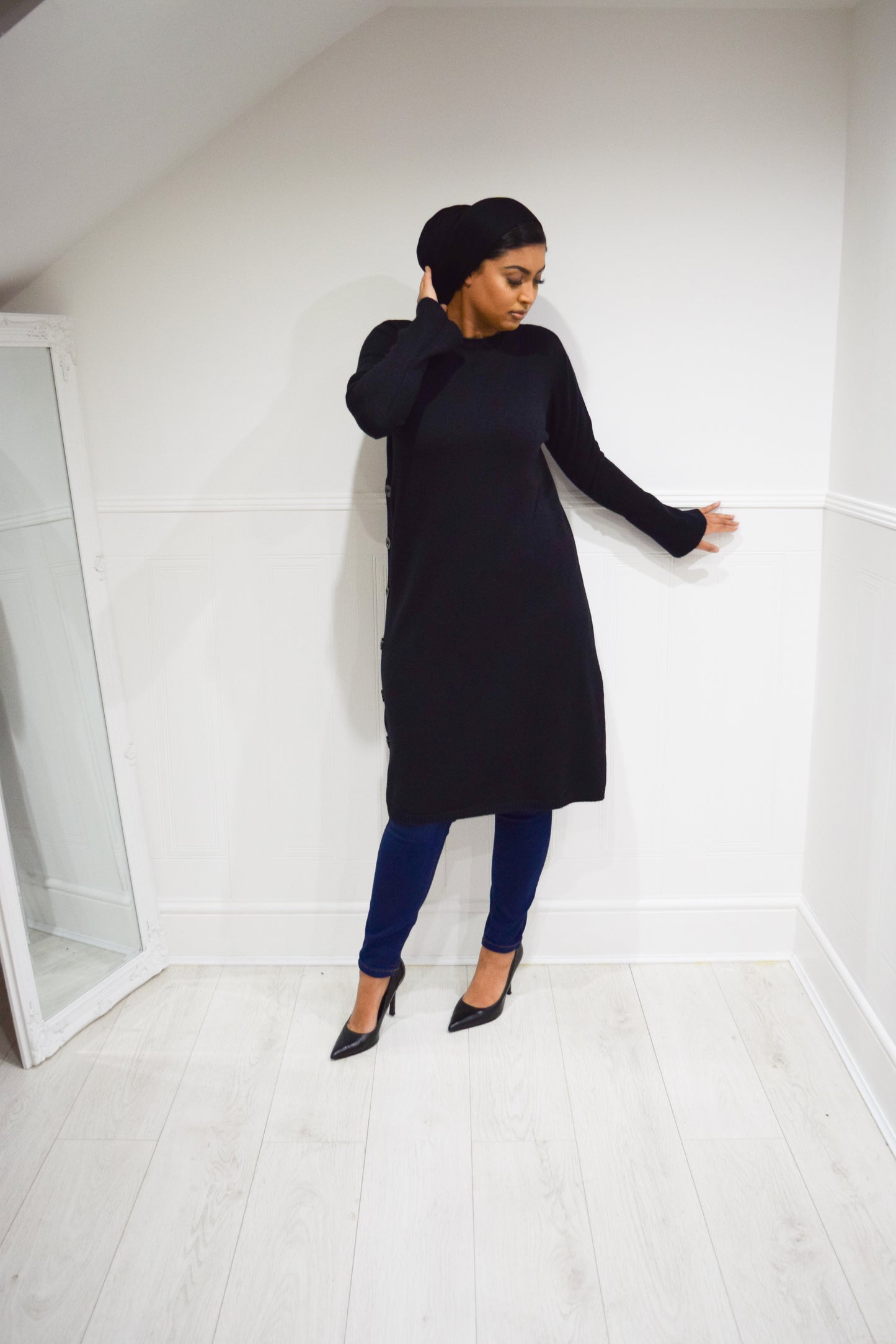 A-Line Buttoned Knit dress Black