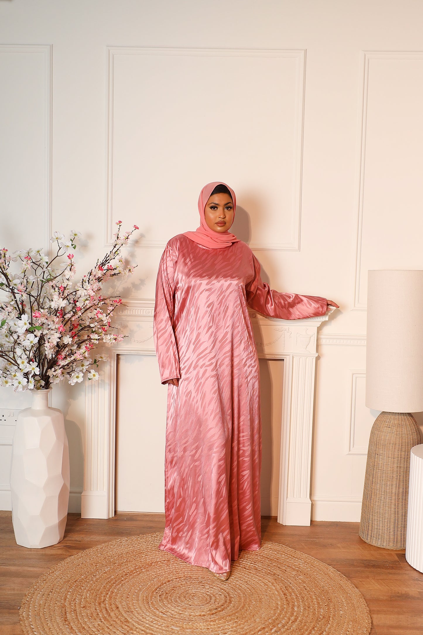 Reem Chiffon Open Jacket Abaya with jacquard inner in Pink - 3 piece set