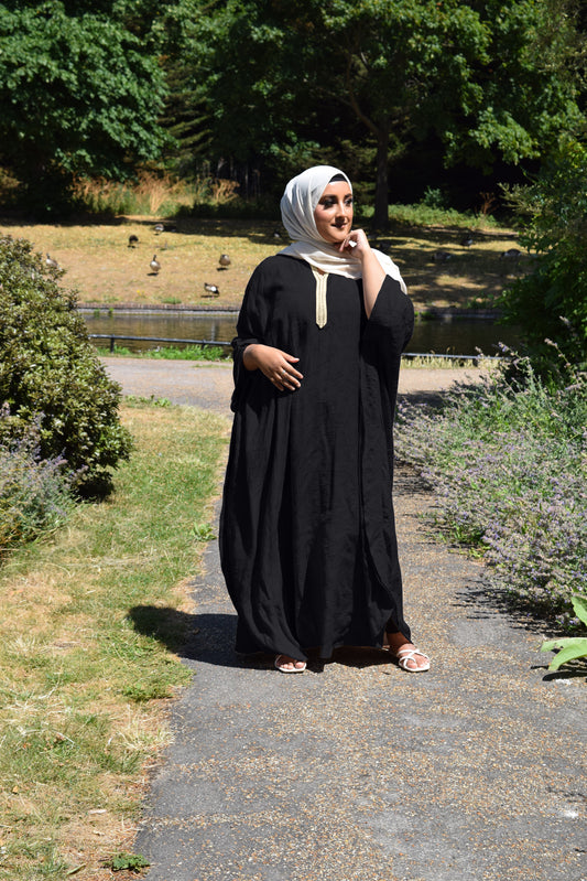Crinkle Jacquard Farasha Abaya in Jet Black