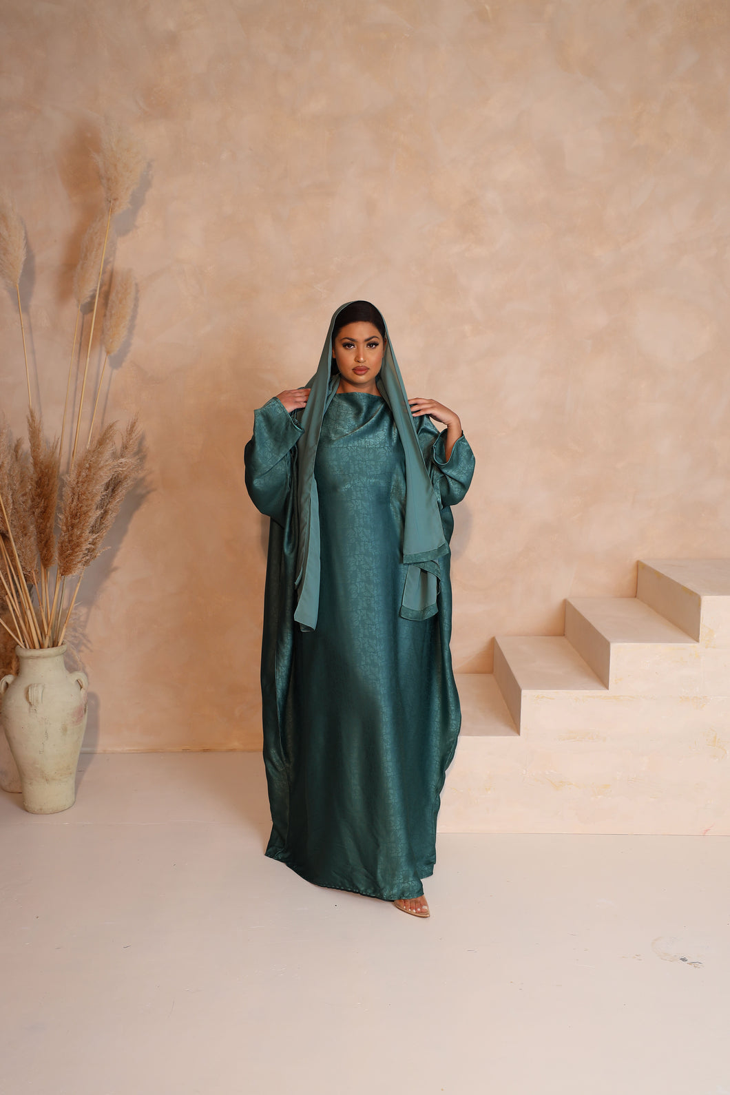 Ines Farasha Abaya in Emerald