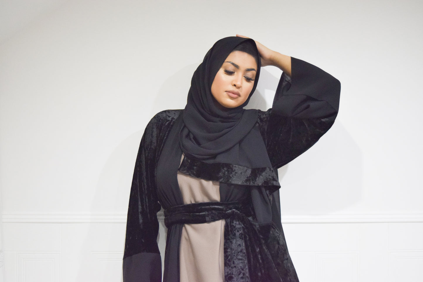 Roya Chiffon Velvet Open Flare Abaya Jacket in Black