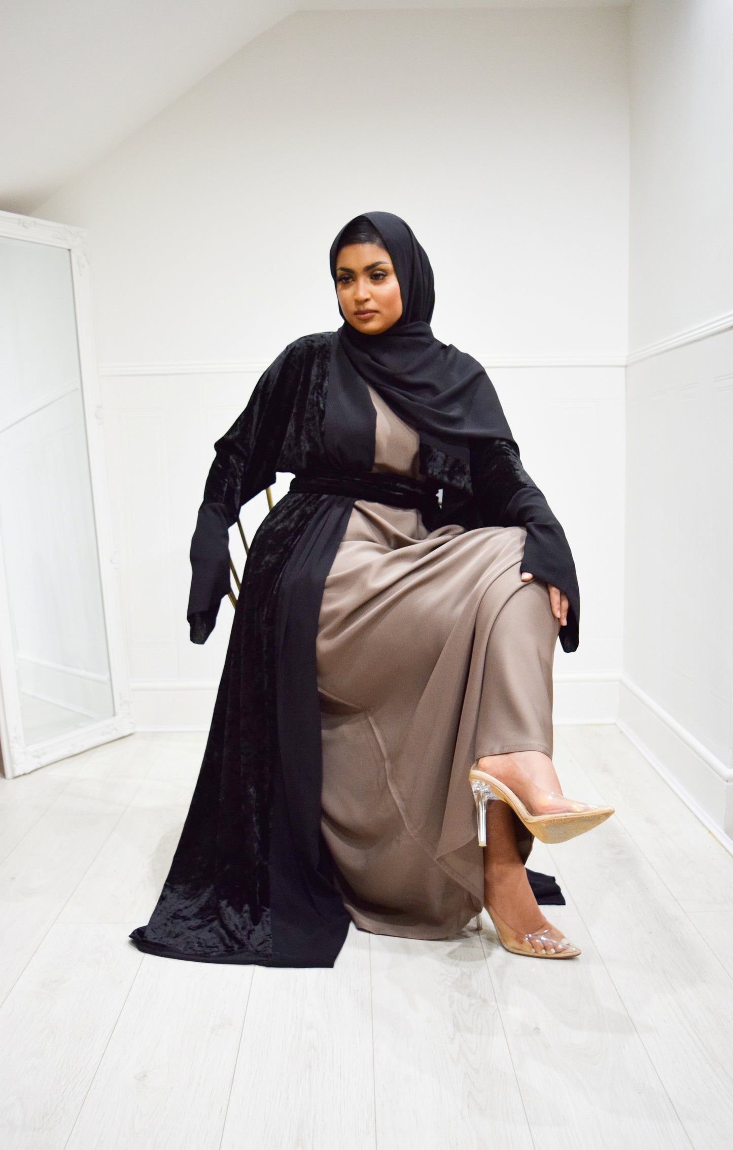 Roya Chiffon Velvet Open Flare Abaya Jacket in Black