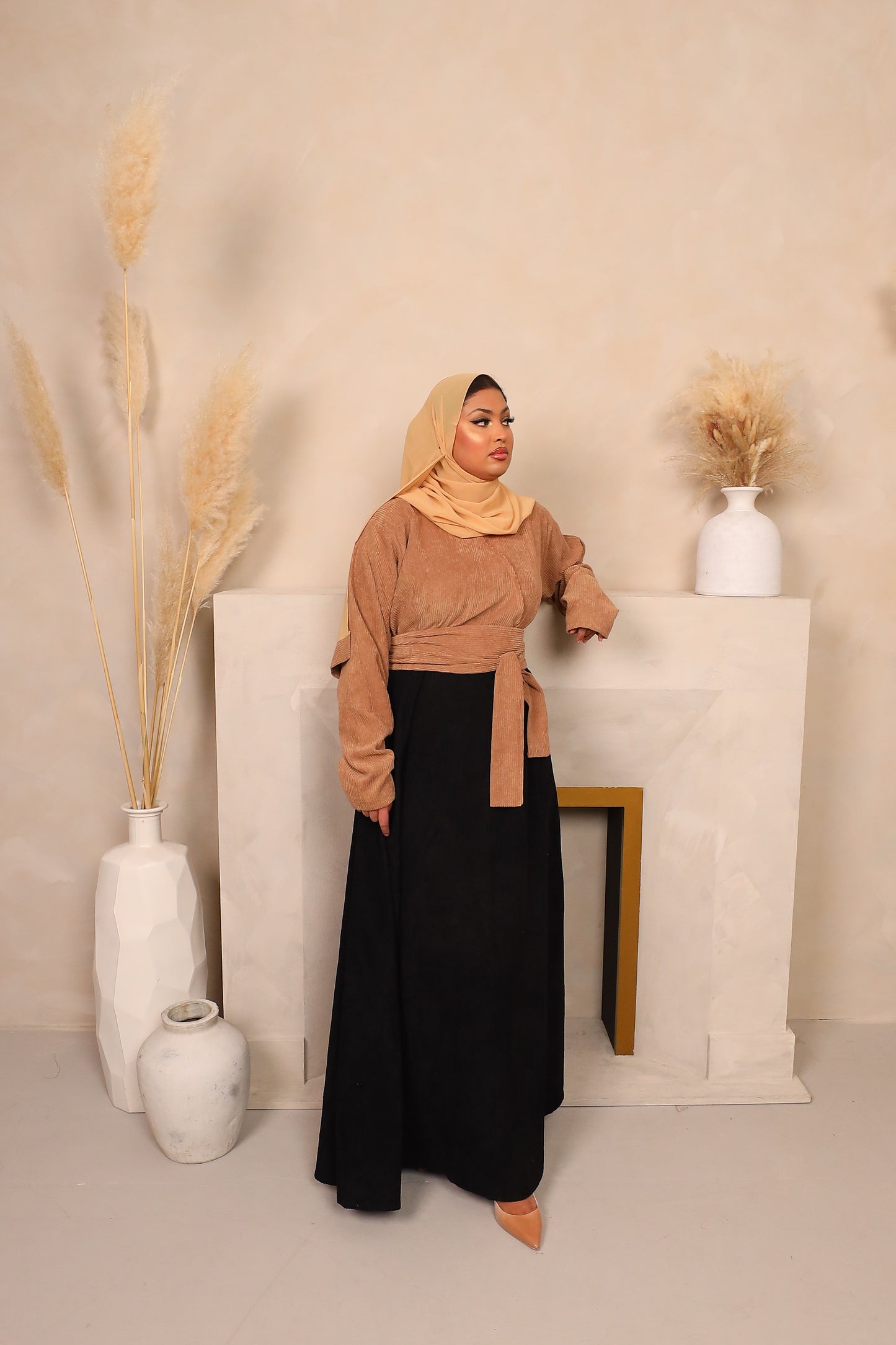 Winter Amal Aline Corduroy Abaya Beige & Black