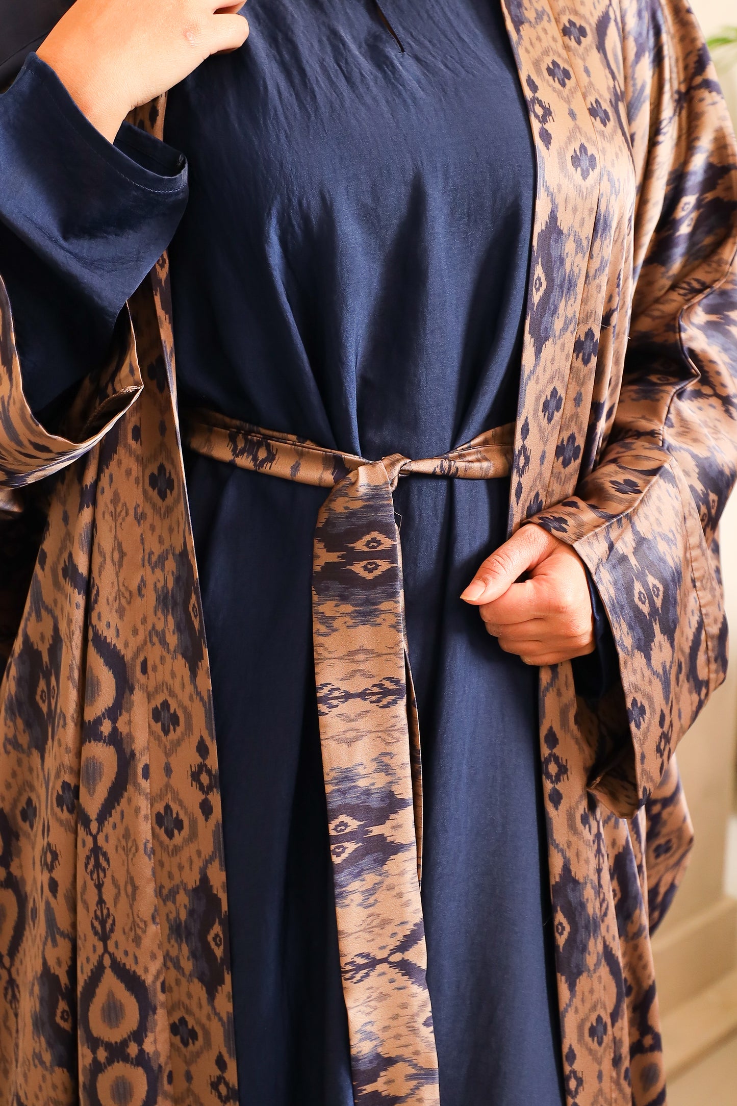 Zahra Batwing Farasha Open Jacket Abaya with inner in Aztec prints Navy -  4 piece set