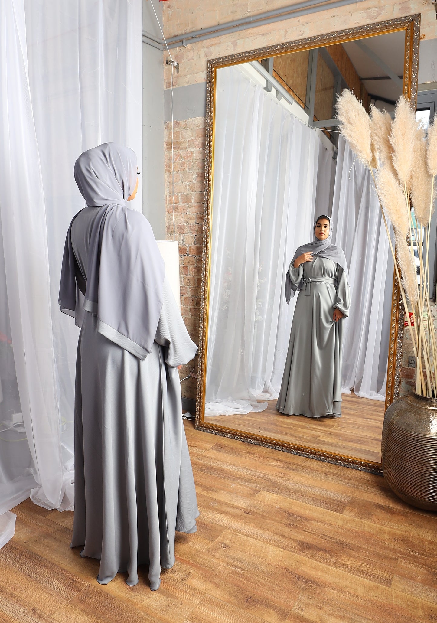 Amal Abaya Dove Grey in Fine Crinkle