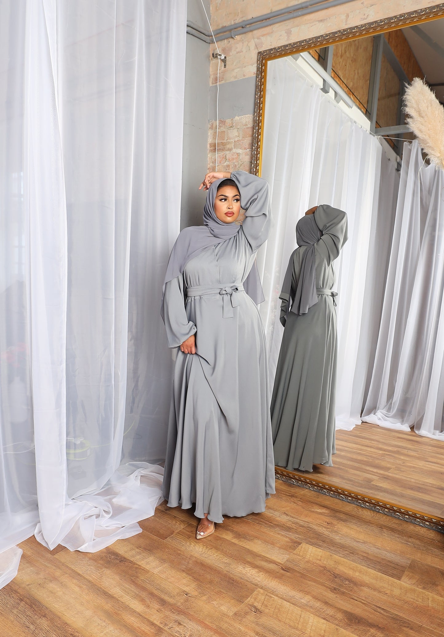 Amal Abaya Dove Grey in Fine Crinkle