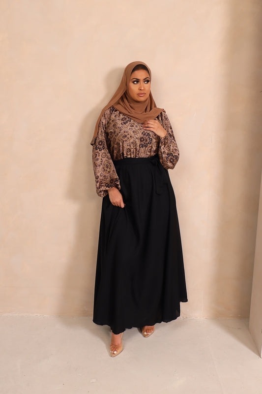 Amal flared Abaya in a Persian Printed Blouse with Black Nida Skit