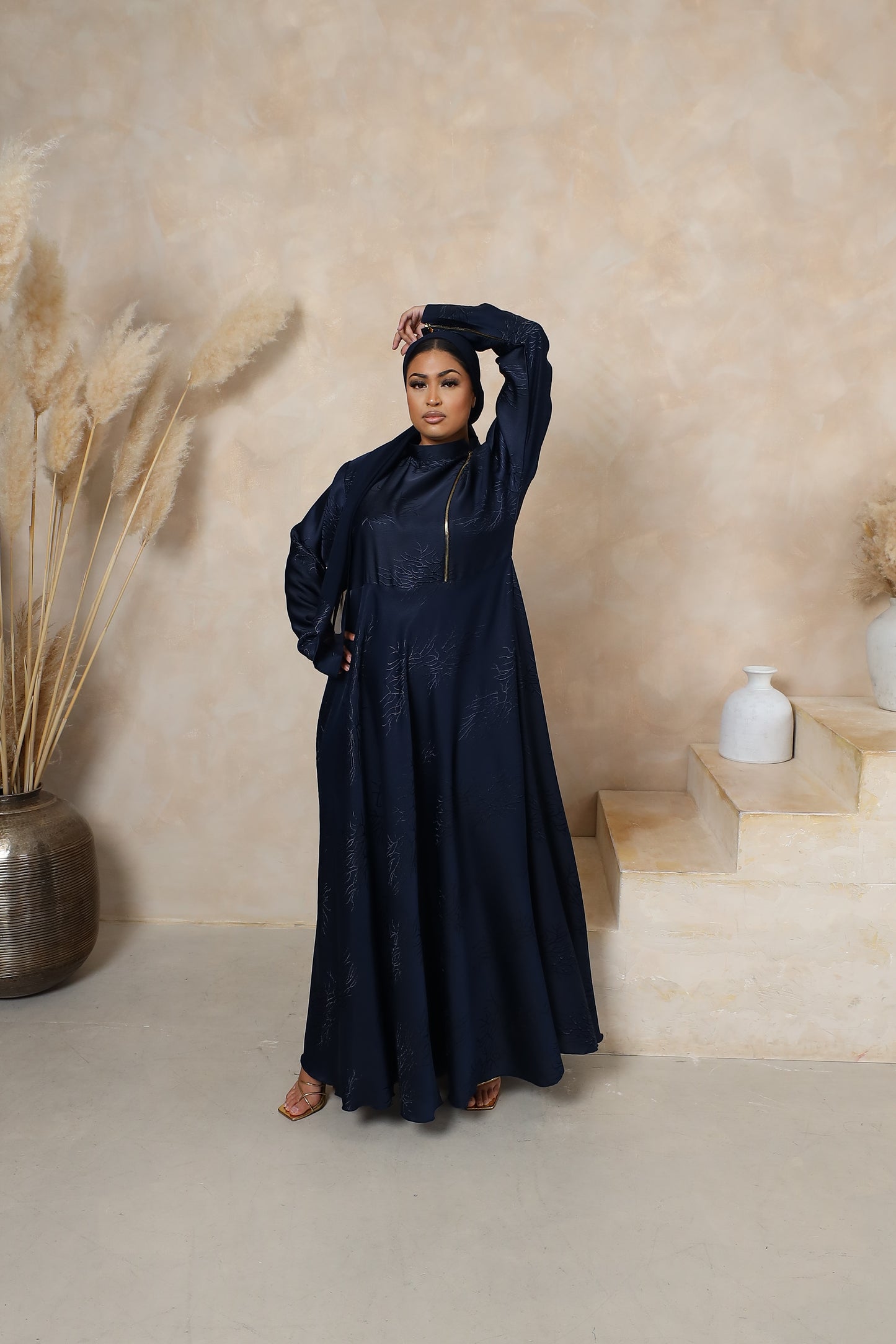 Jacquard Habiba zip flare abaya Navy
