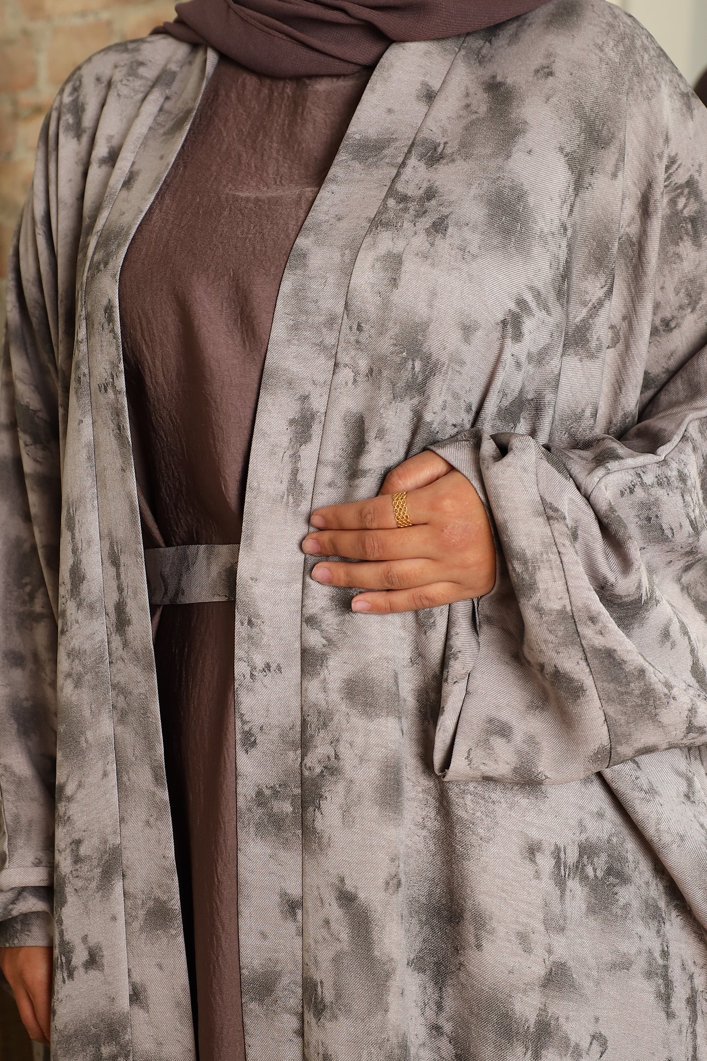 Tie dye Farasha Open Jacket Abaya in Stone Taupe -  4 piece set