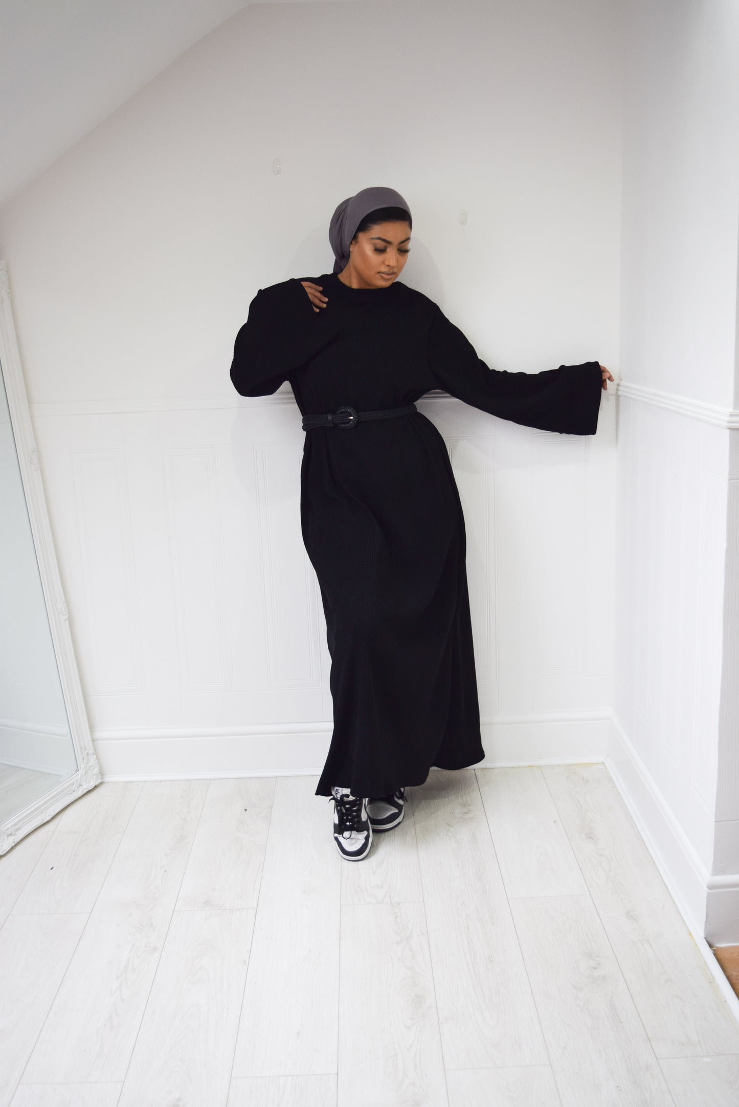 Corduroy Velvet wide sleeve abaya Black