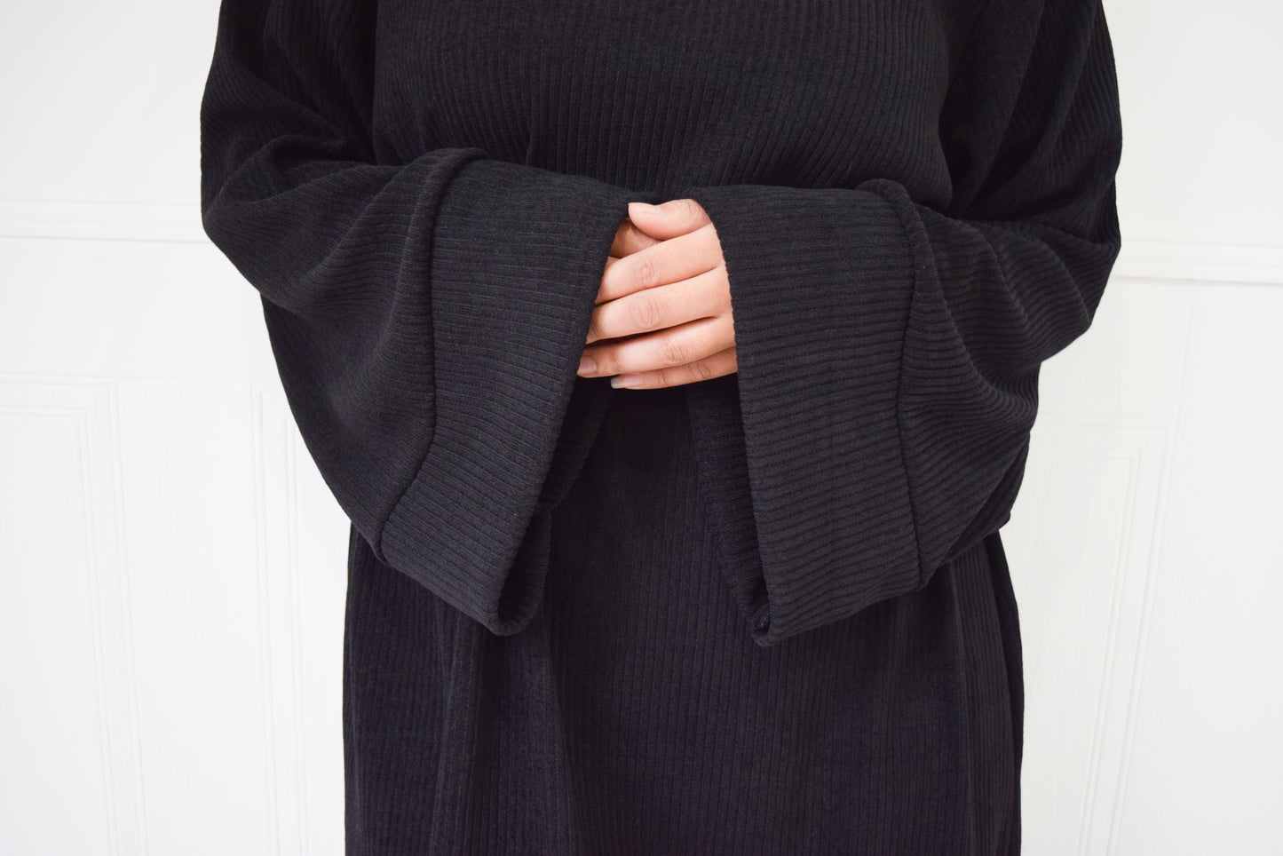 Corduroy Velvet wide sleeve abaya Black