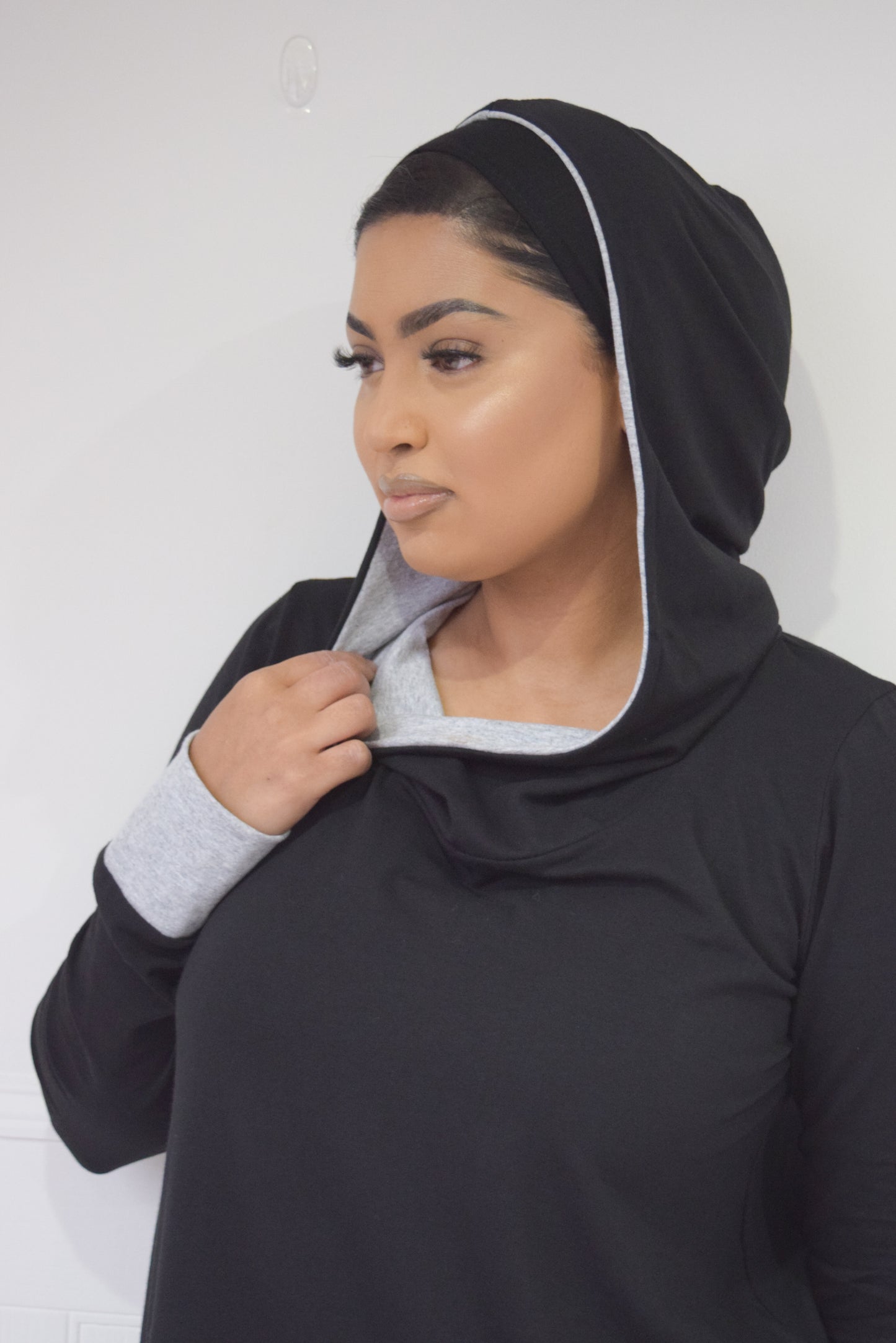 Hooded A-Line Abaya with pockets Black