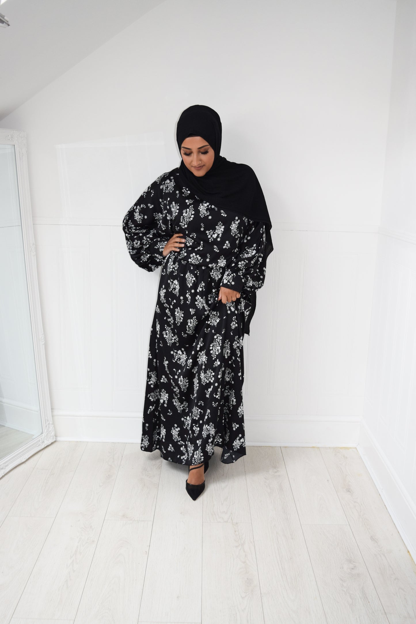 Modest Maxi Dress Batwing floral monochrome -  Sizes 14+