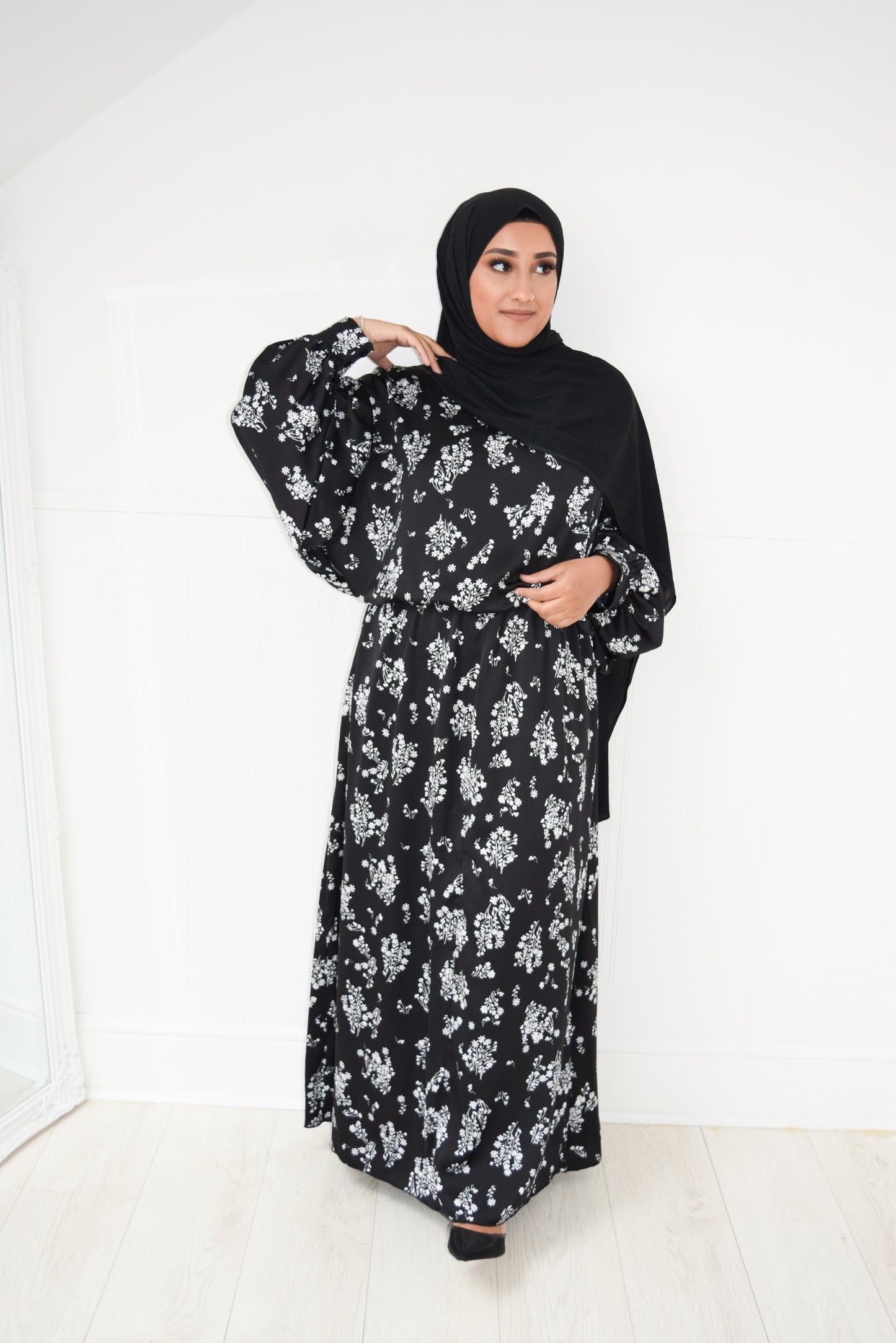 Modest Maxi Dress Batwing floral monochrome -  Sizes 14+