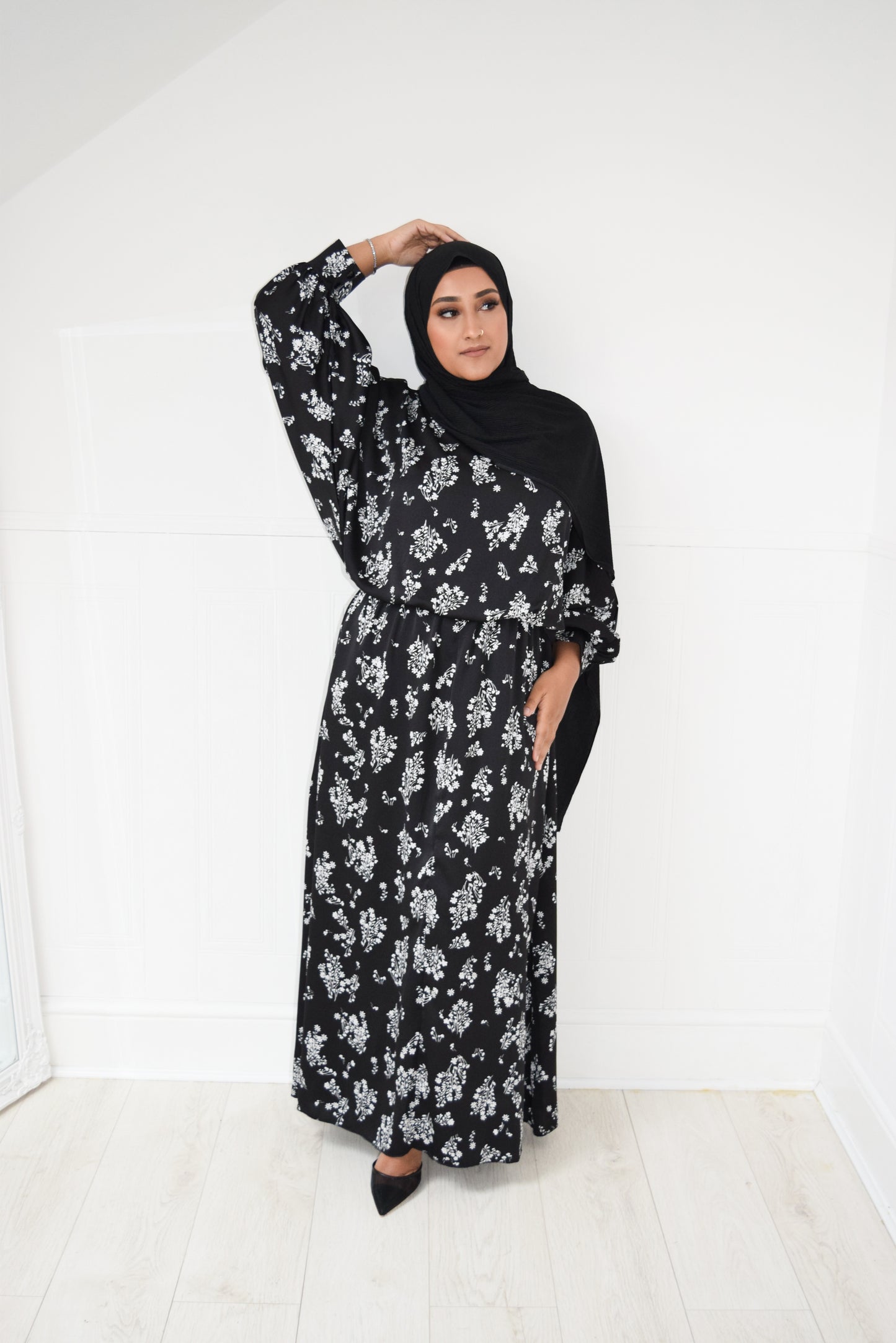 Modest Maxi Dress Batwing floral monochrome -  Sizes 14+