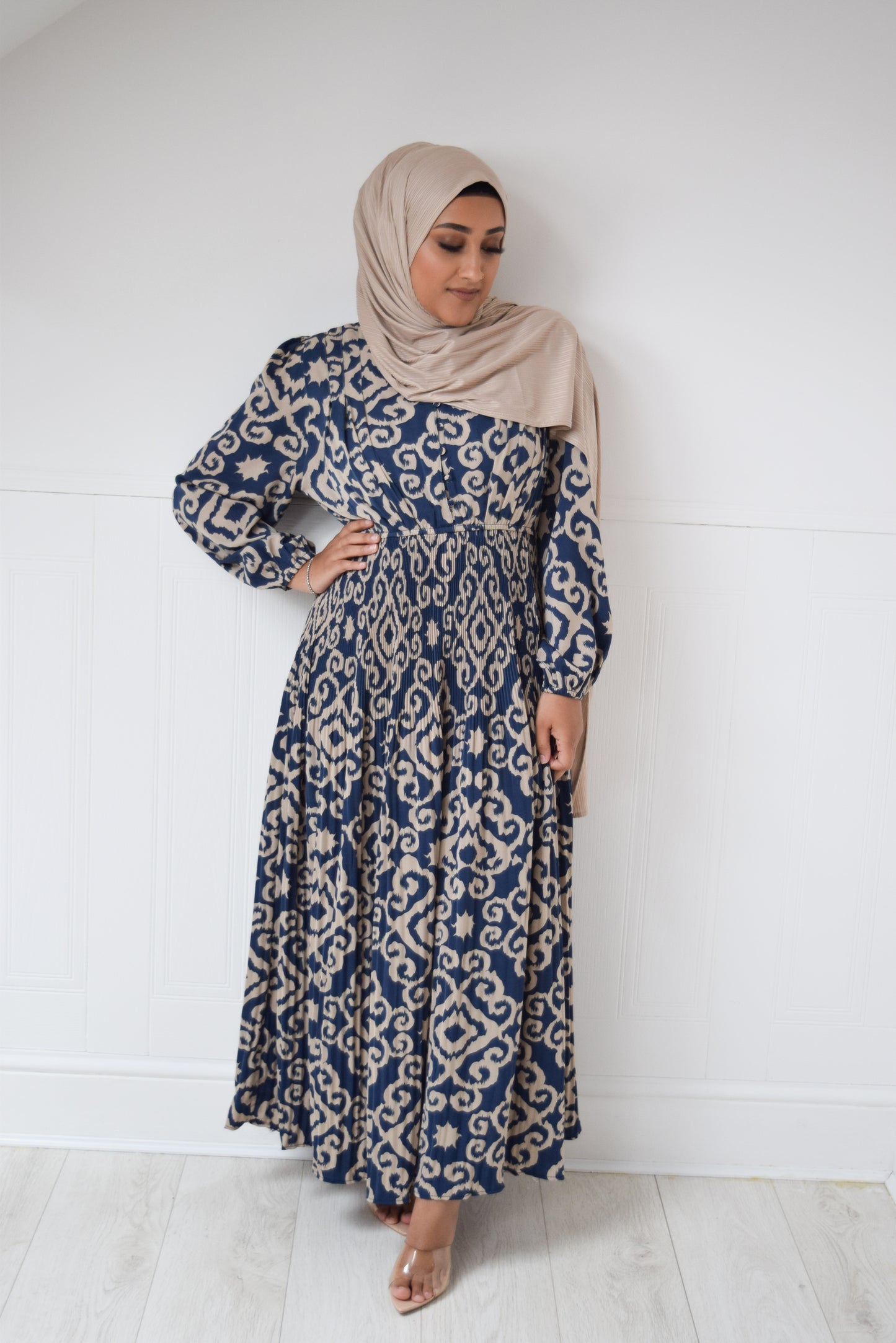 Modest Maxi Dress Pleated Patterned Navy Taupe