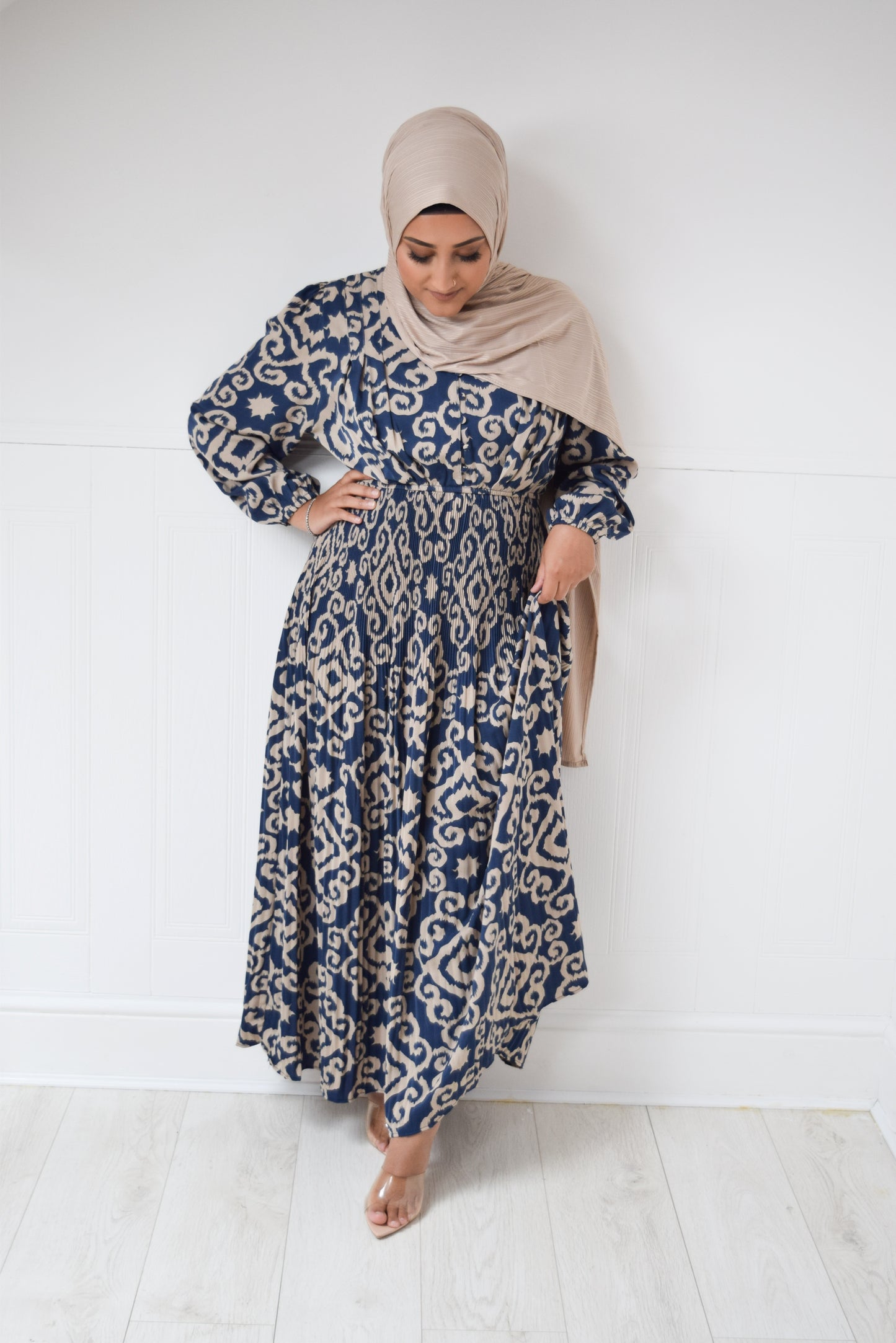 Modest Maxi Dress Pleated Patterned Navy Taupe