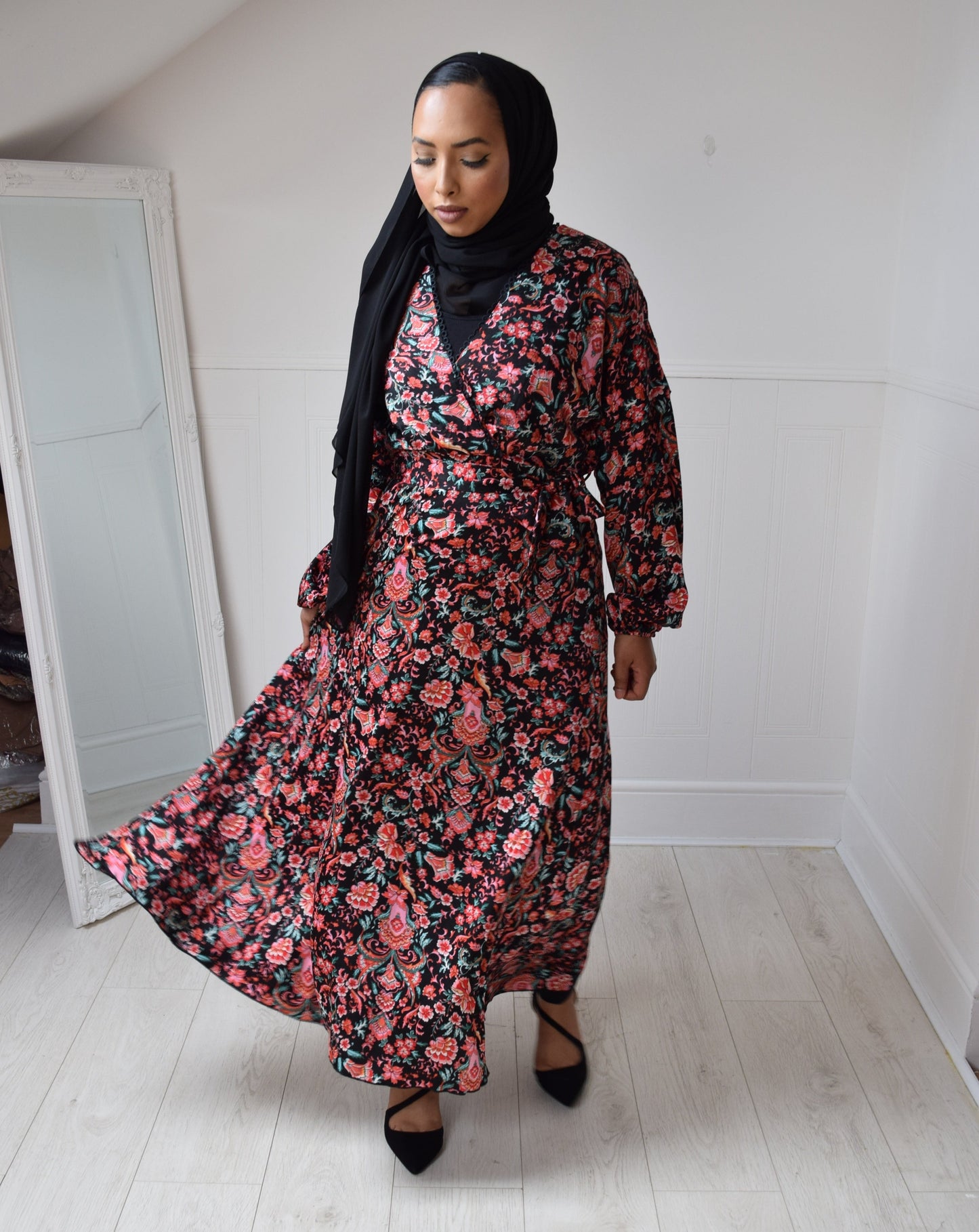 Tea Party Pretty Black floral Maxi dress