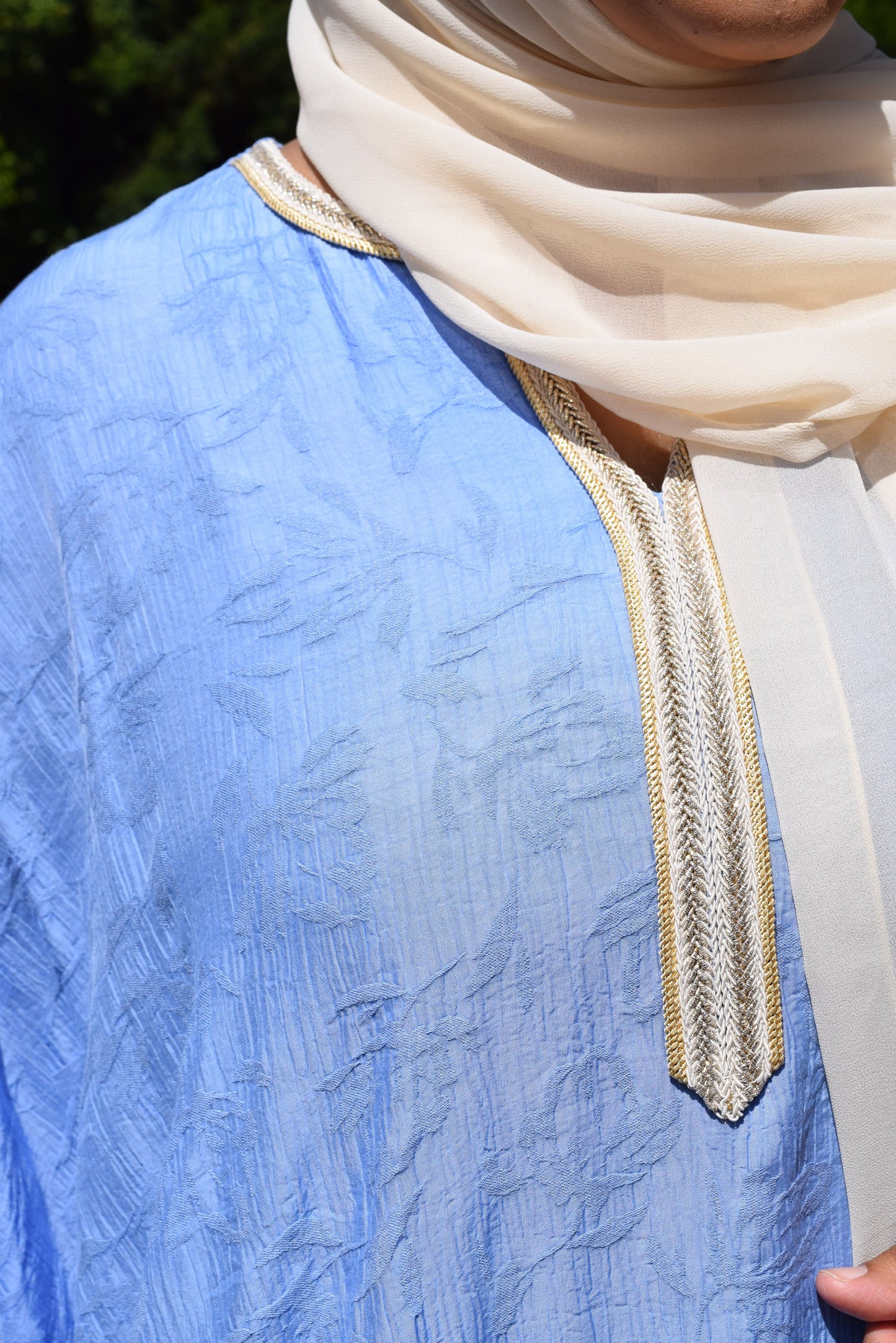 Crinkle Jacquard Farasha Abaya in Pale Denim Blue