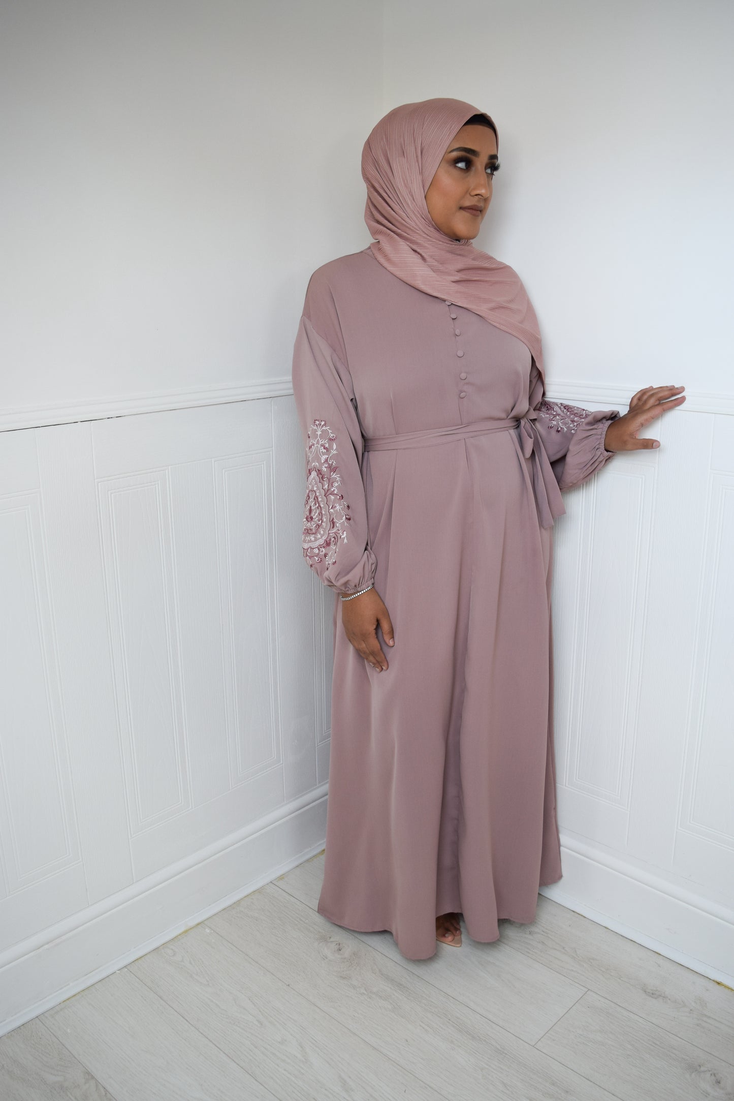 Sofia Long plain abaya dress with long sleeves, pockets and embroidery Dusky Pink