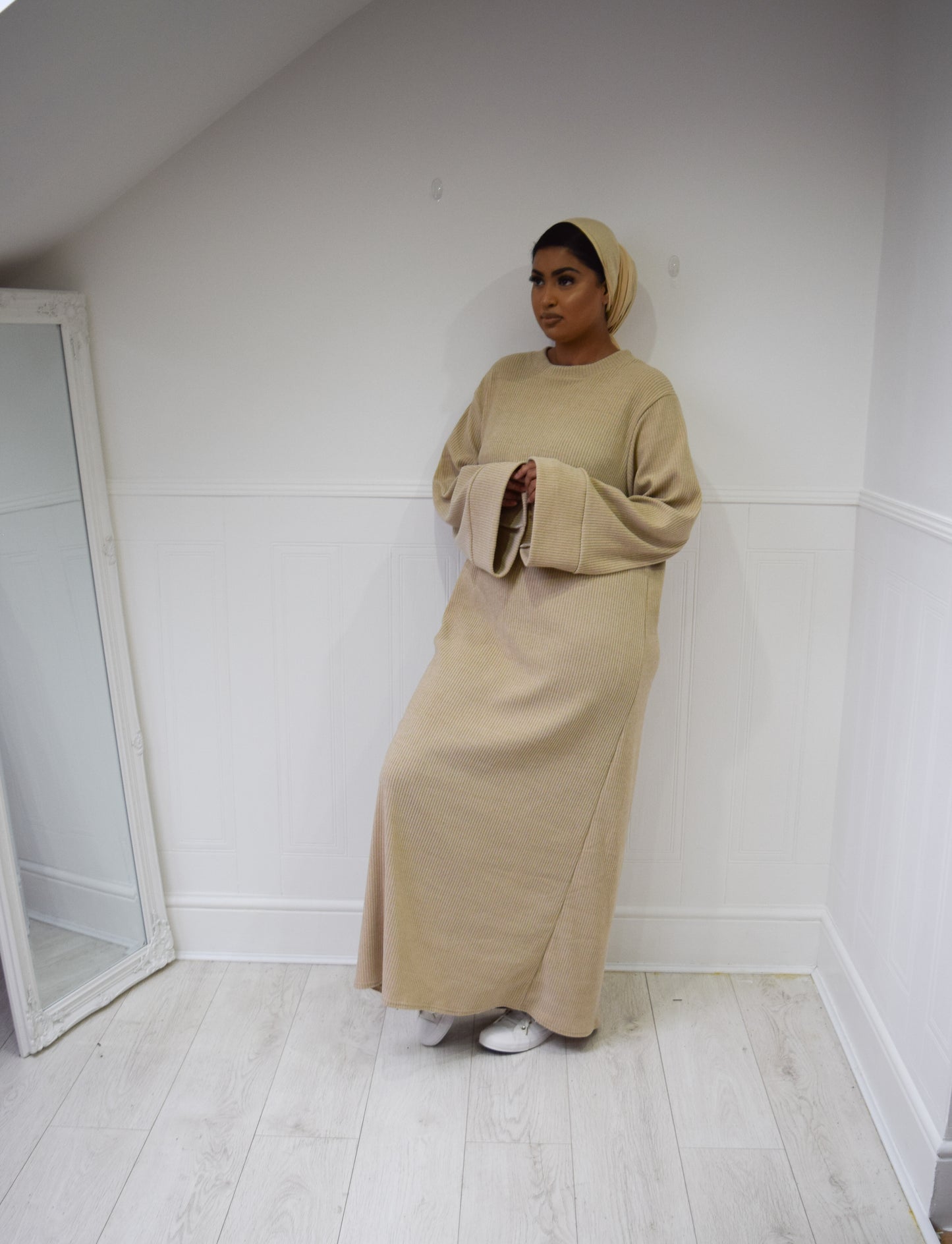 Corduroy Velvet wide sleeve abaya Wheat