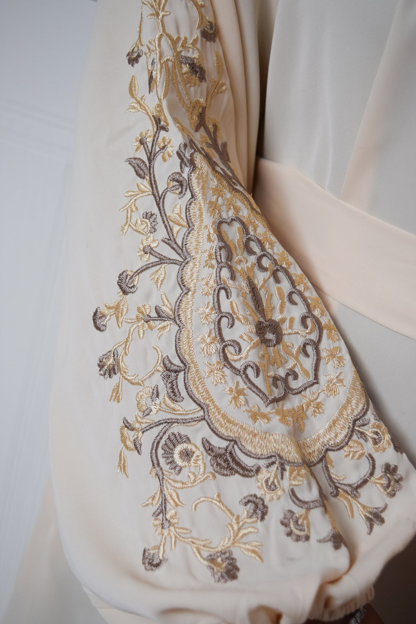 Sofia Long plain abaya dress with long sleeves, pockets and embroidery detail Cream