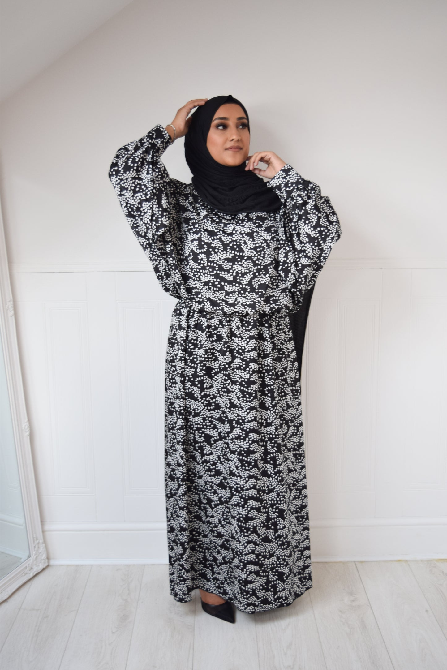 Modest Maxi Dress Batwing monochrome dots -  Sizes 14+