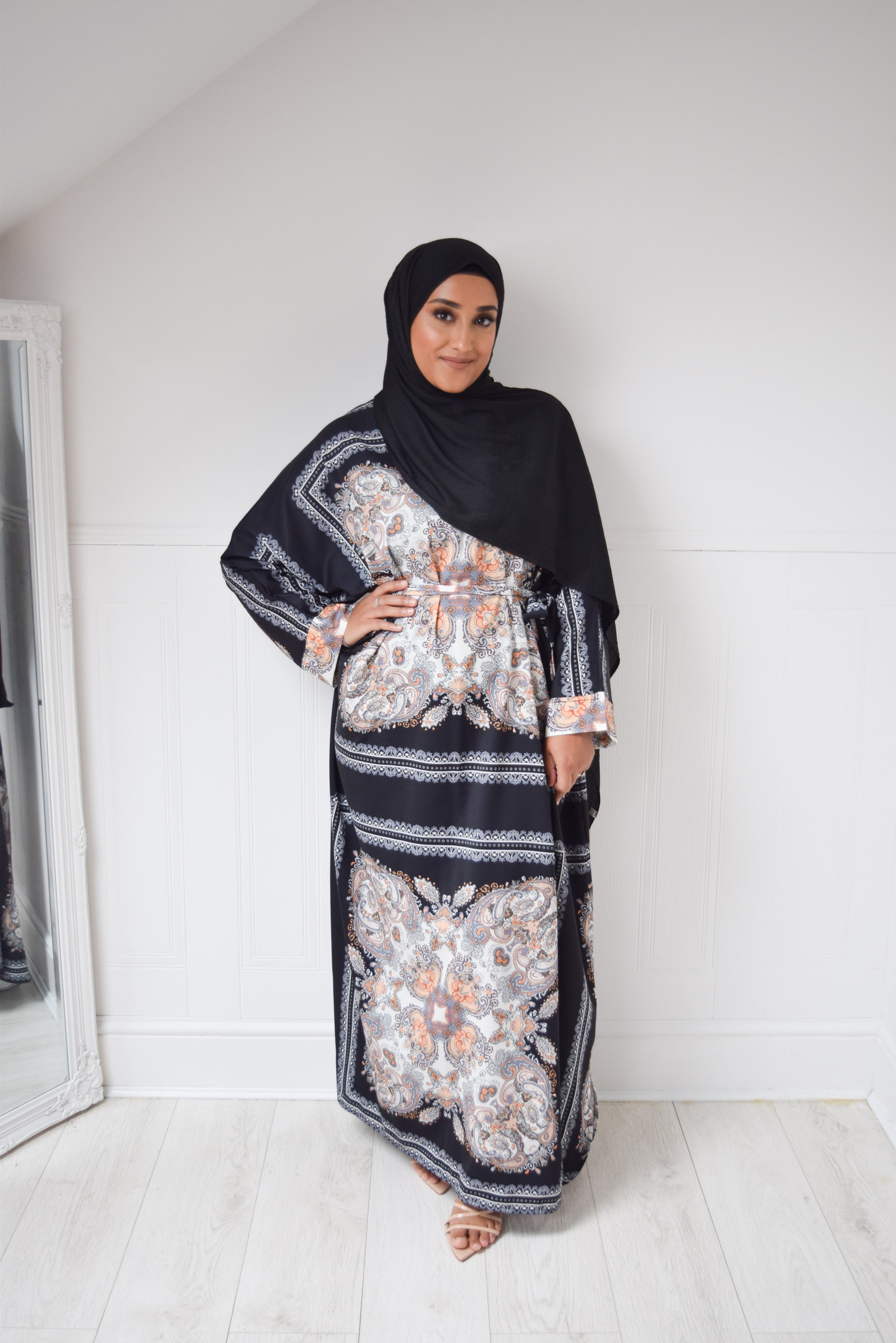 Modest Maxi Katan Batwing Paisley dress in Black Roohaya