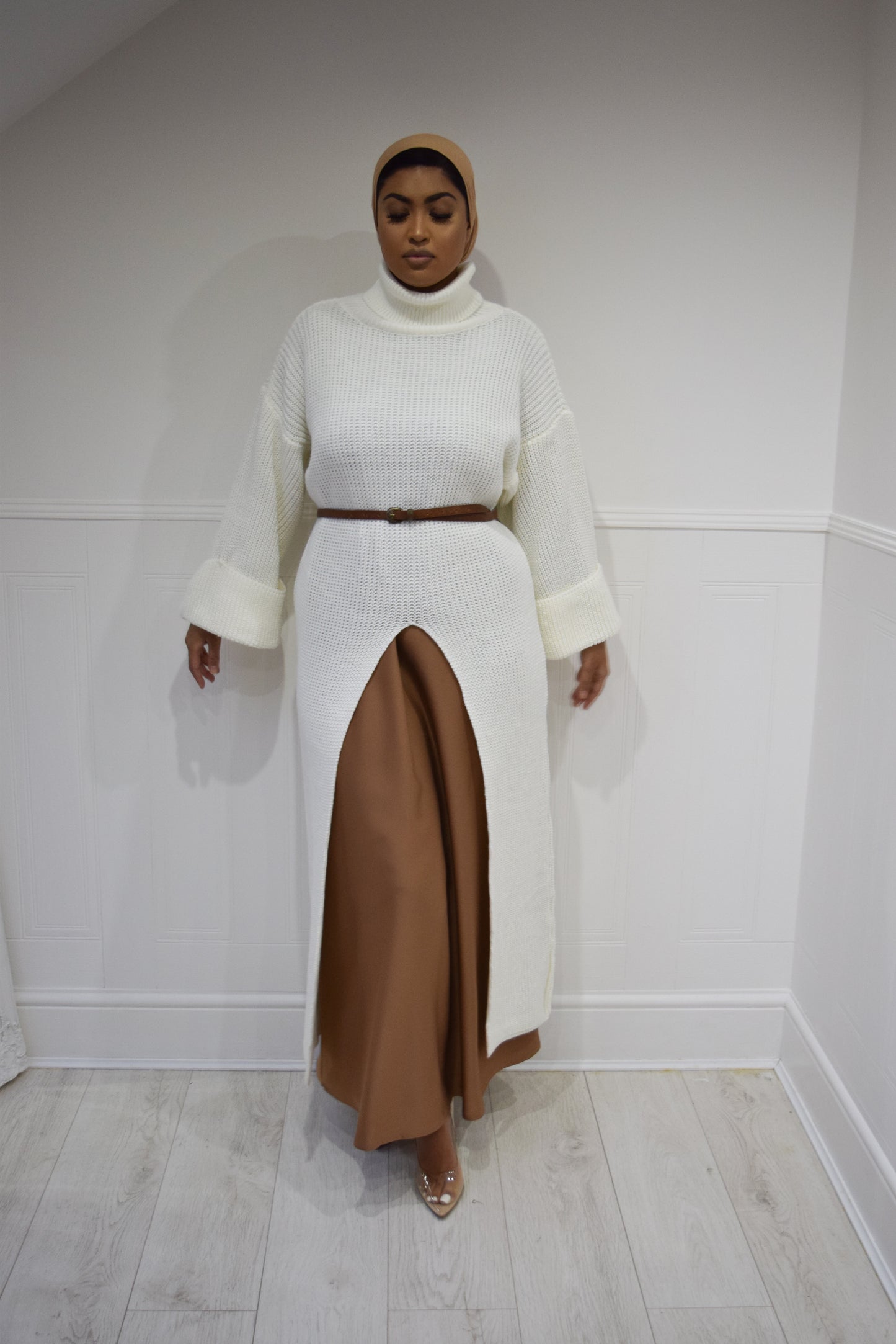 Turtle neck chunky Knitted Kimono sleeved slit dress Ecru White