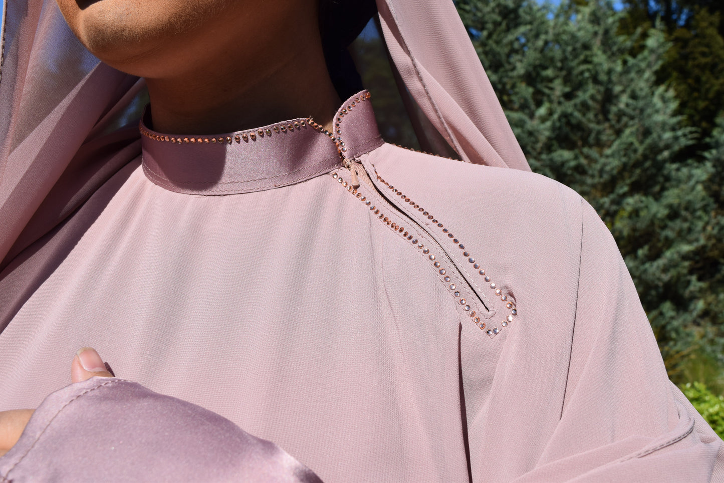 Maryam Double layered Satin chiffon Farasha Abaya Dusky Pink