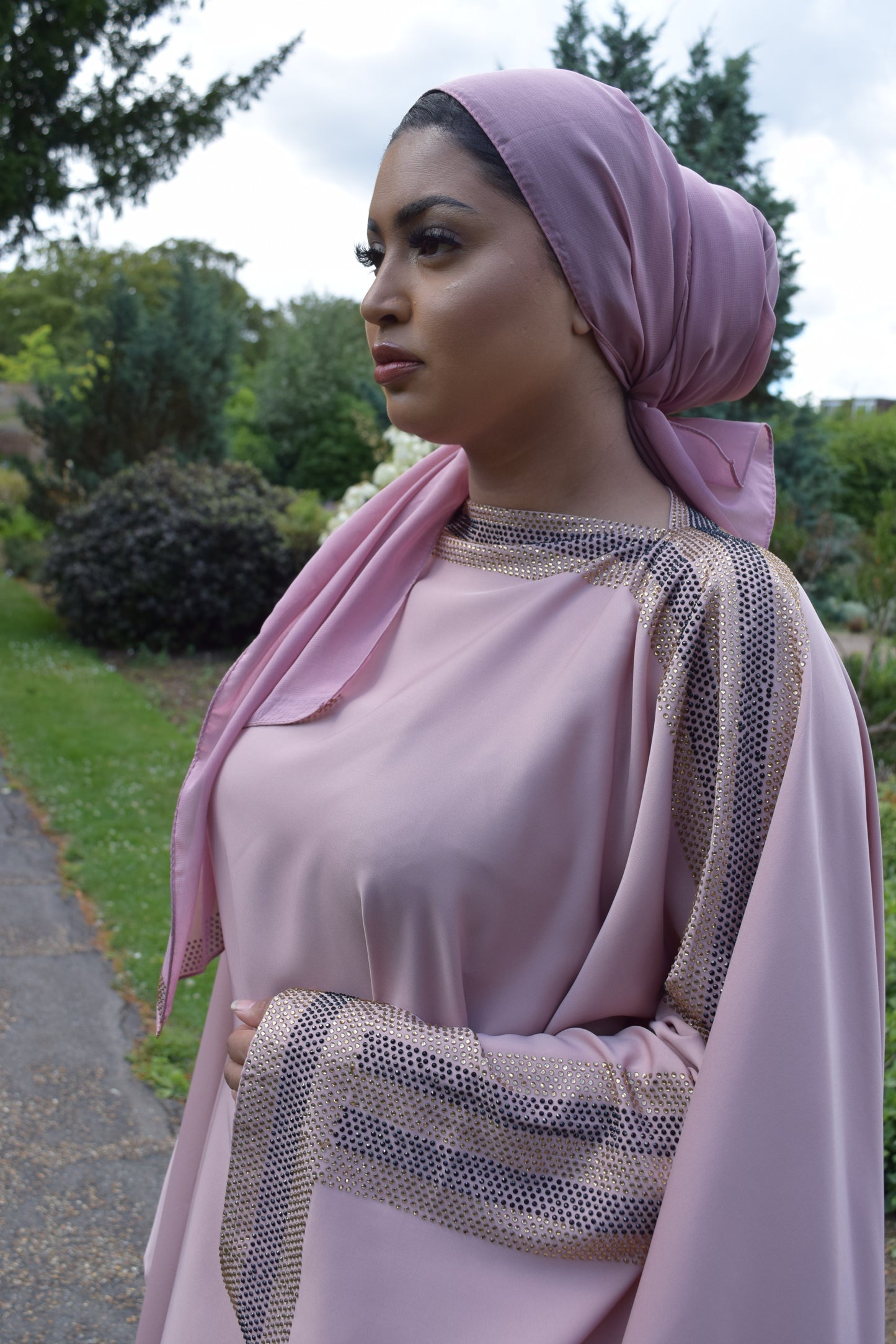 Nihal Modest Batwing Abaya in embellished Pink